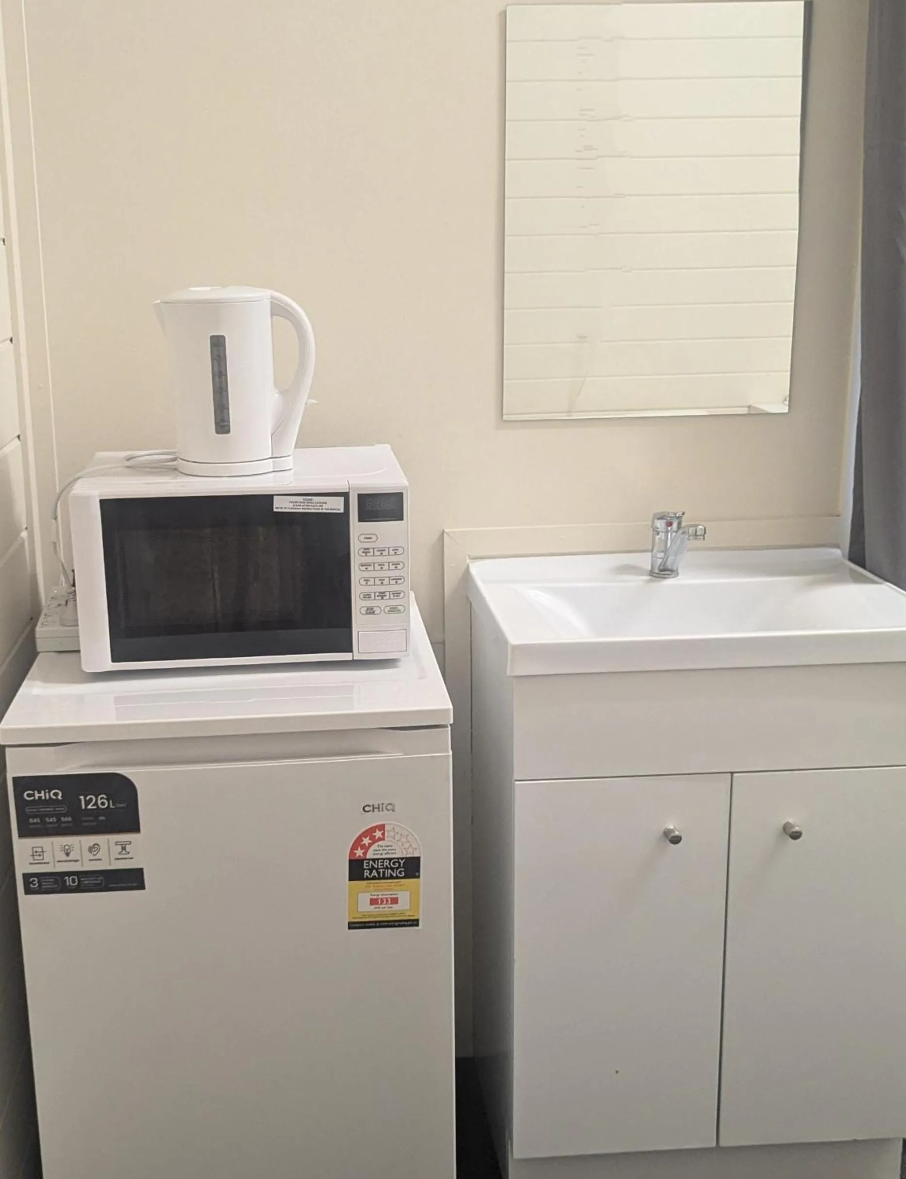 GRAND CENTRAL HOTEL PROSERPINE