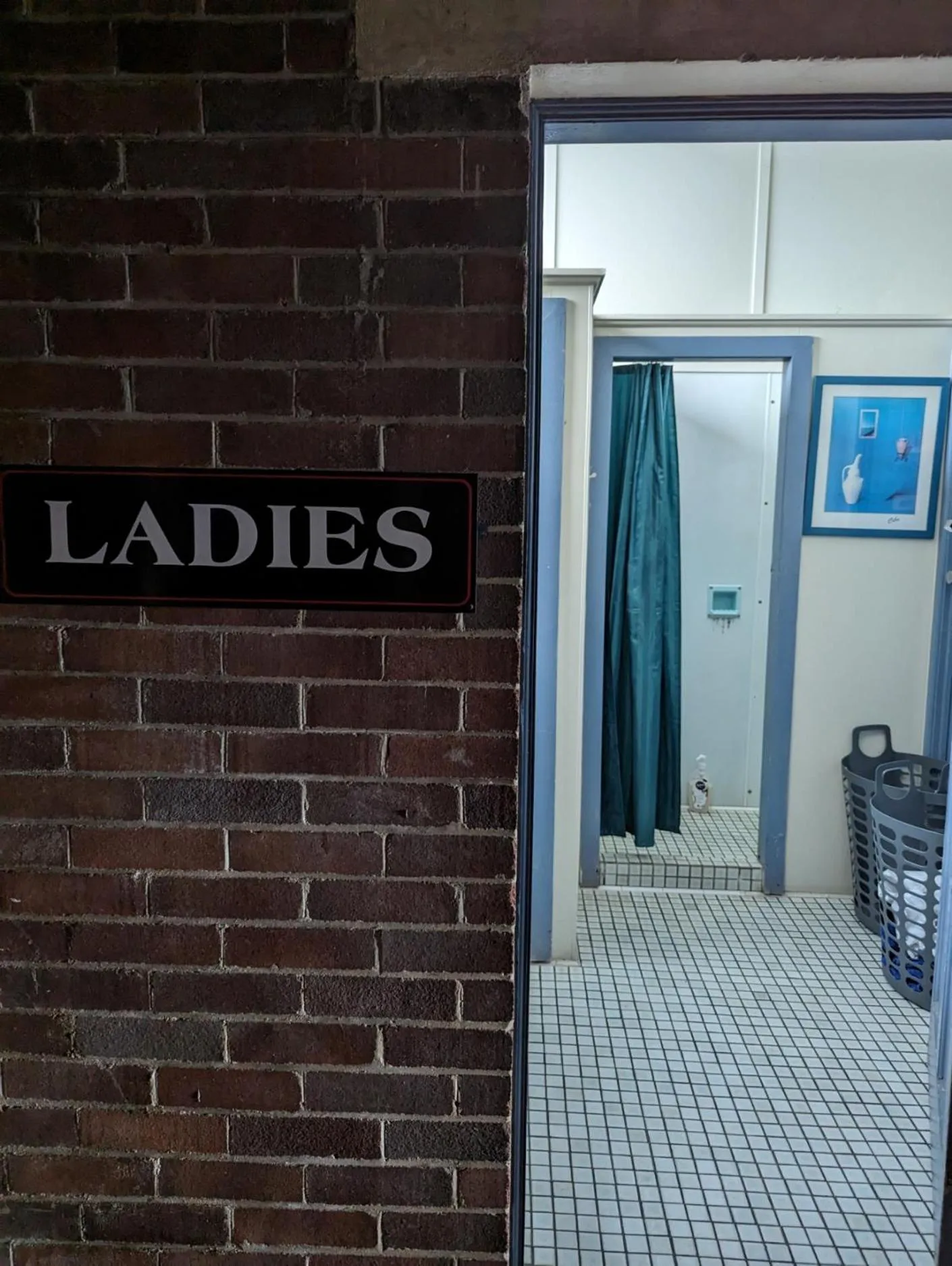 Bathroom in GRAND CENTRAL HOTEL PROSERPINE