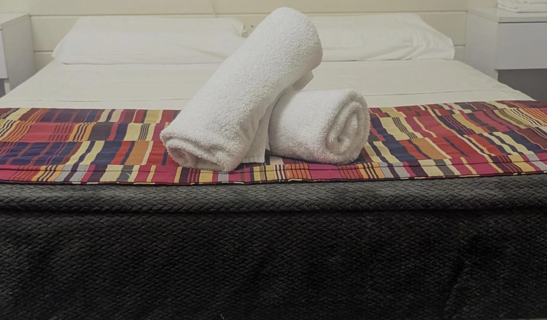 Bed in GRAND CENTRAL HOTEL PROSERPINE