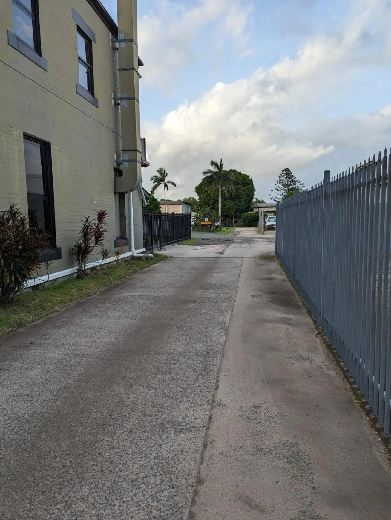 Property building in GRAND CENTRAL HOTEL PROSERPINE