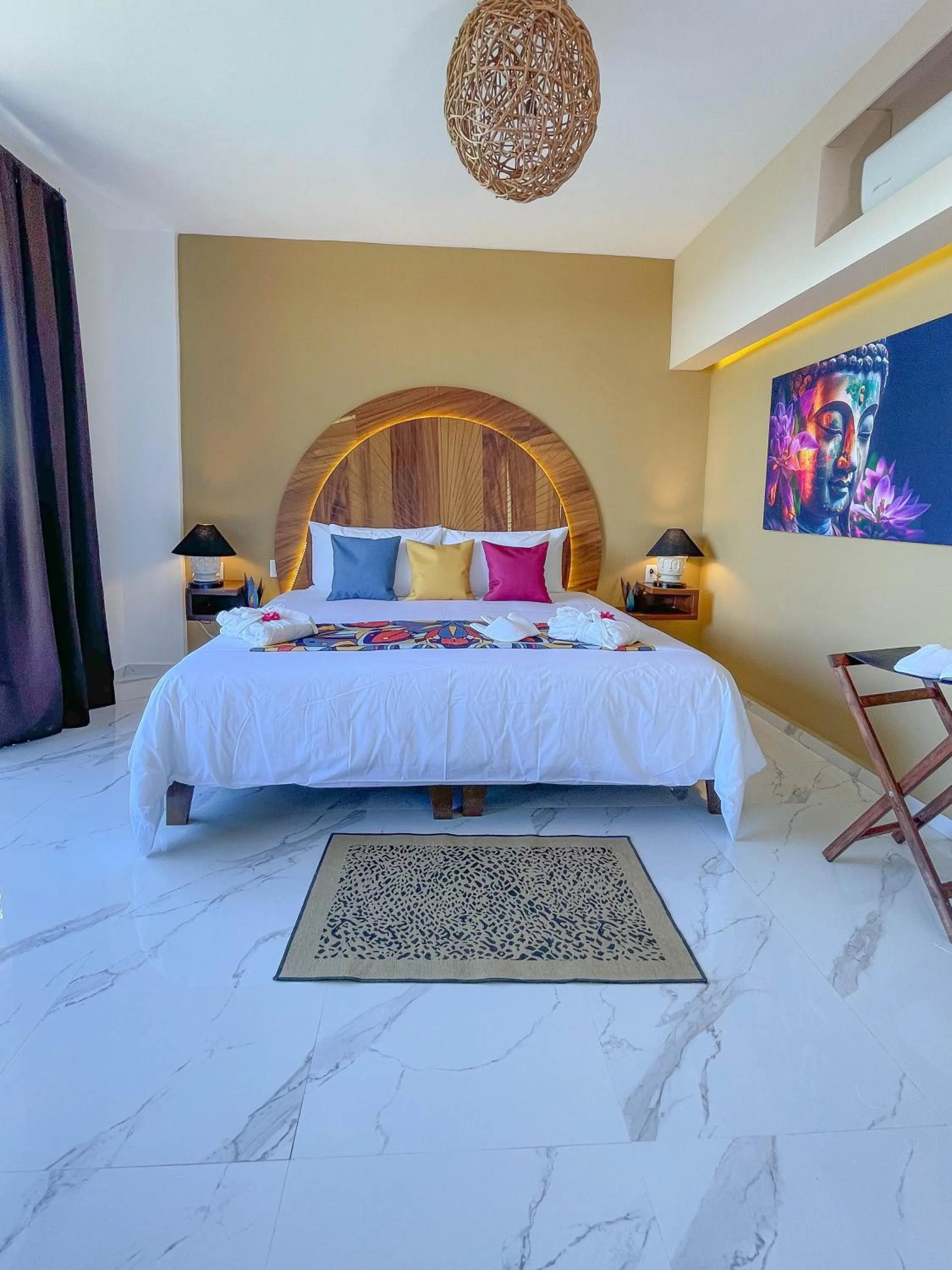 Bed in Akuazul Resorts Adults Only