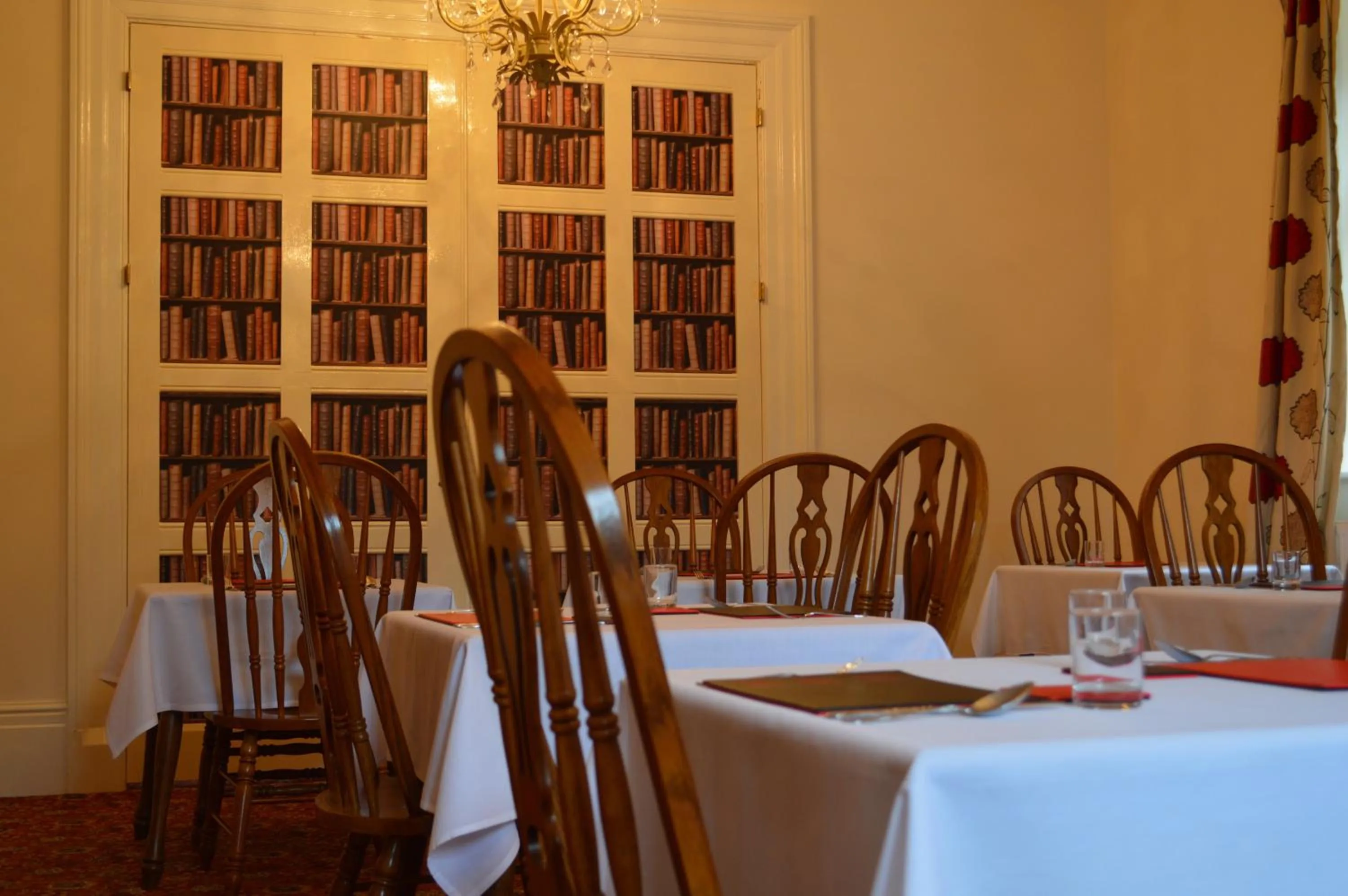 Restaurant/places to eat in The Grange Court Hotel