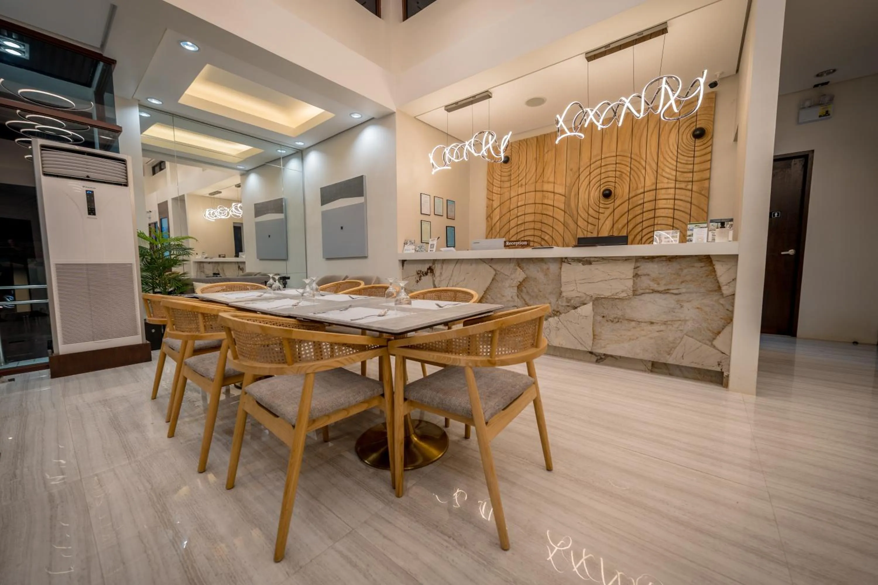 Lobby or reception in Magarra Hotel