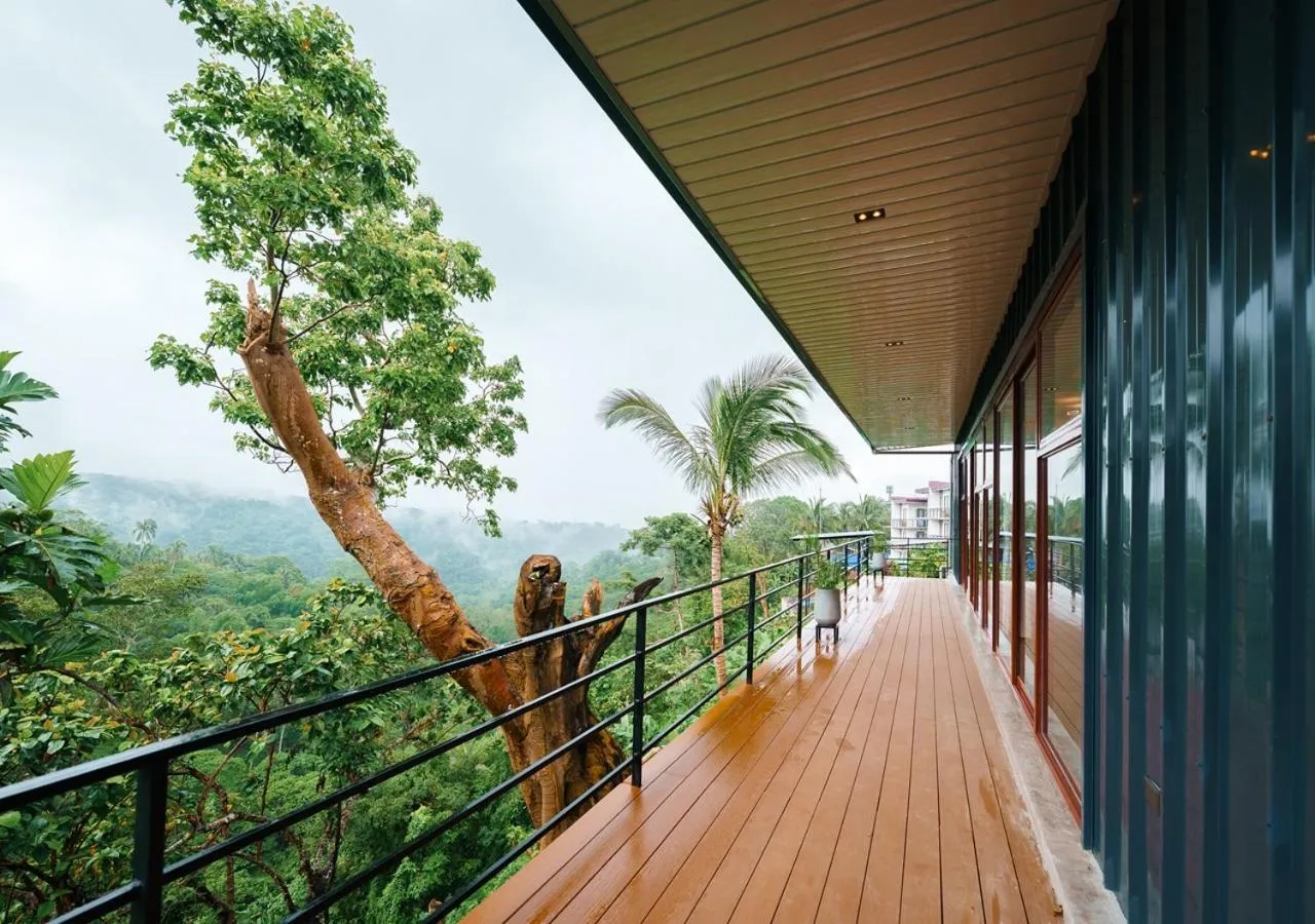 group of guests in Magarra Hotel