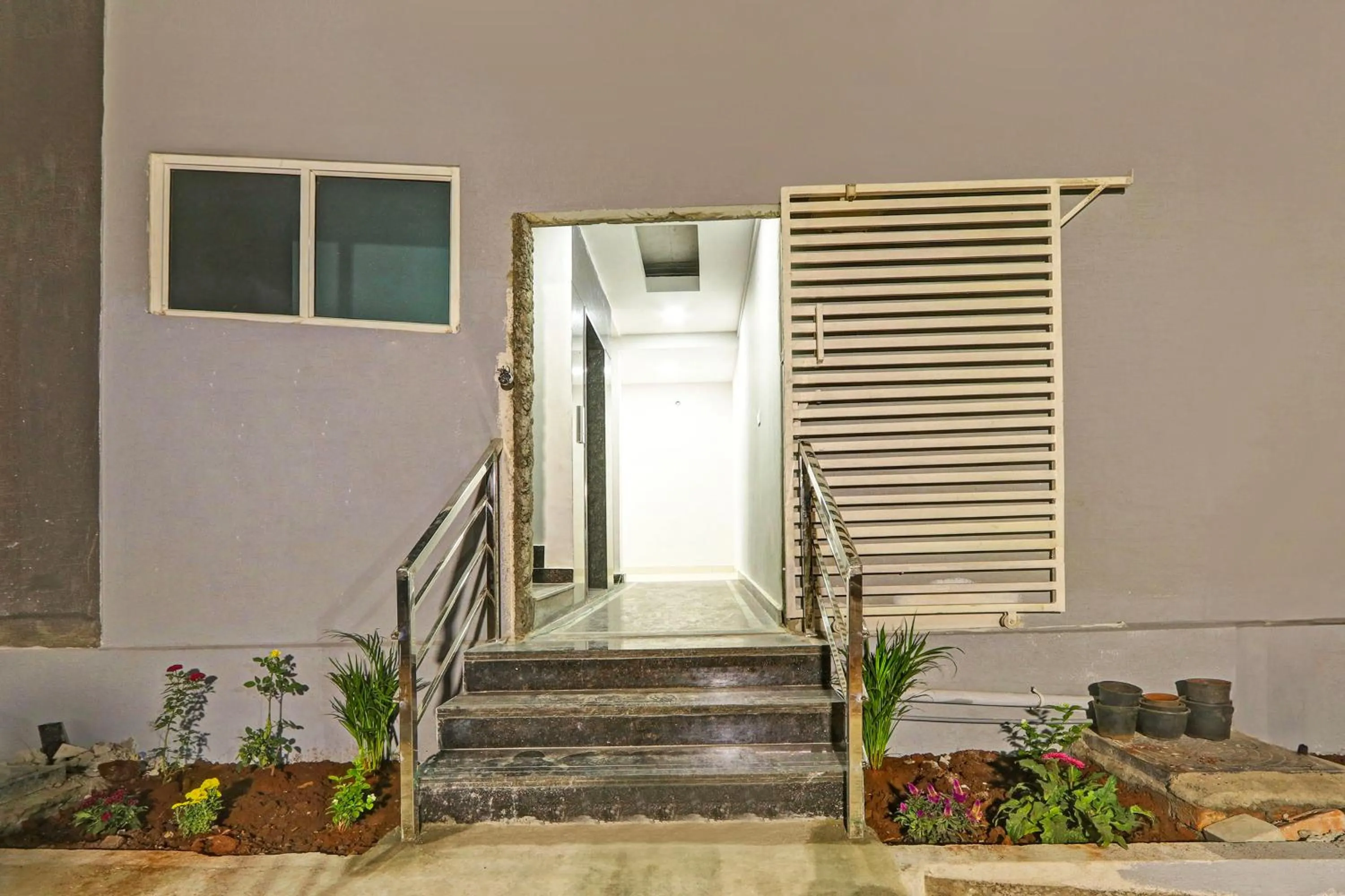 Facade/entrance in Hotel O JVP Hotels