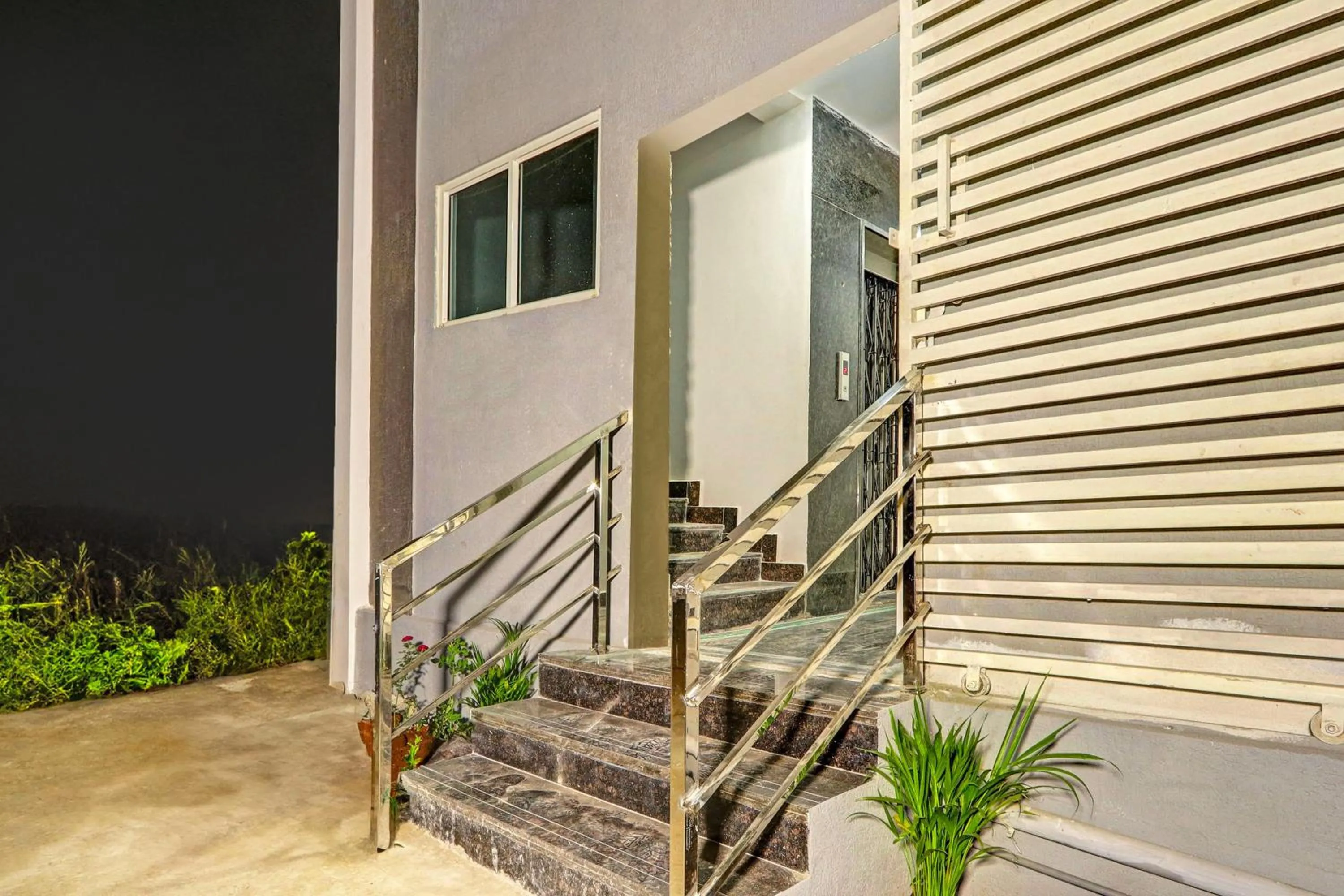 Facade/entrance in Hotel O JVP Hotels