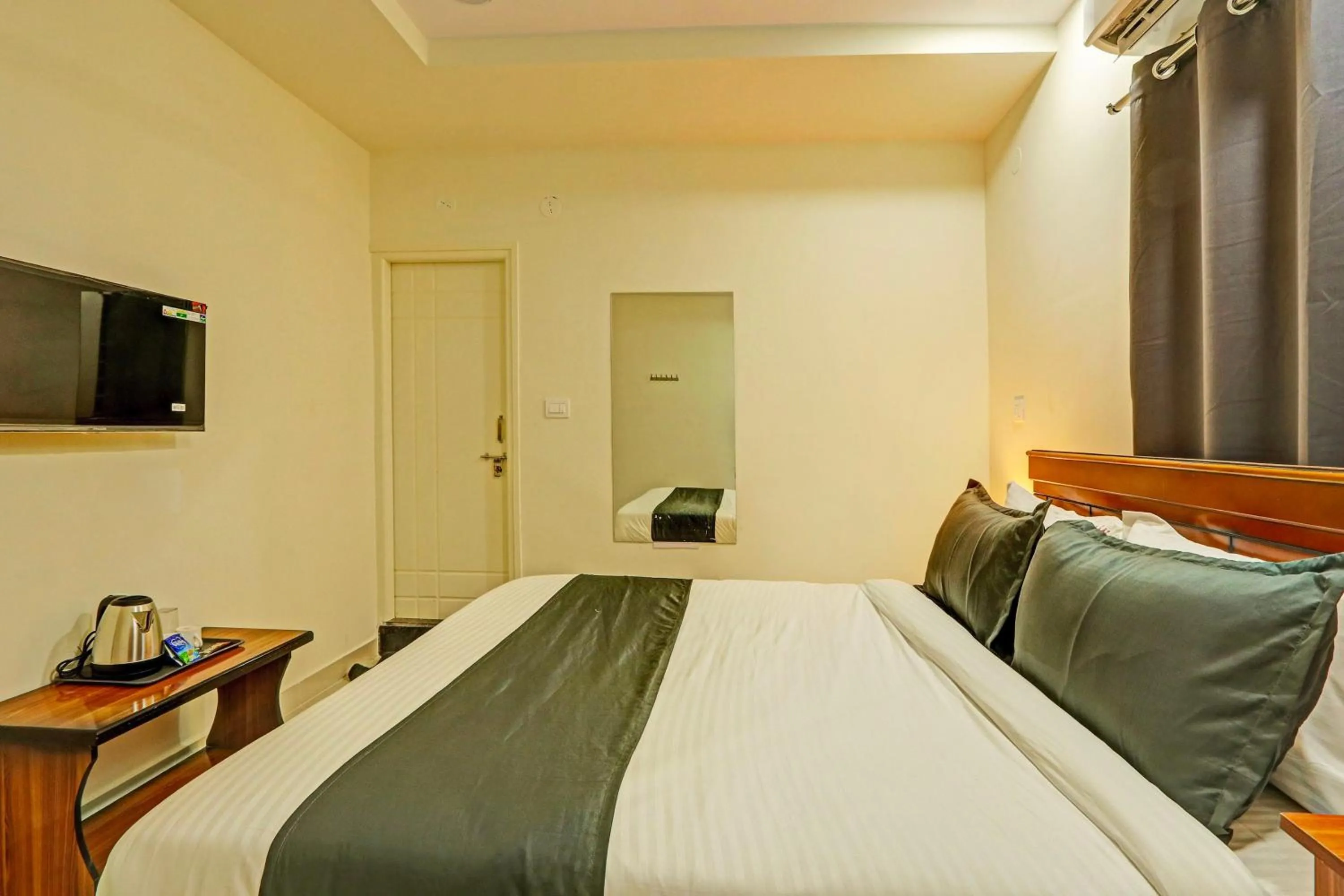 Bedroom, Bed in Hotel O JVP Hotels