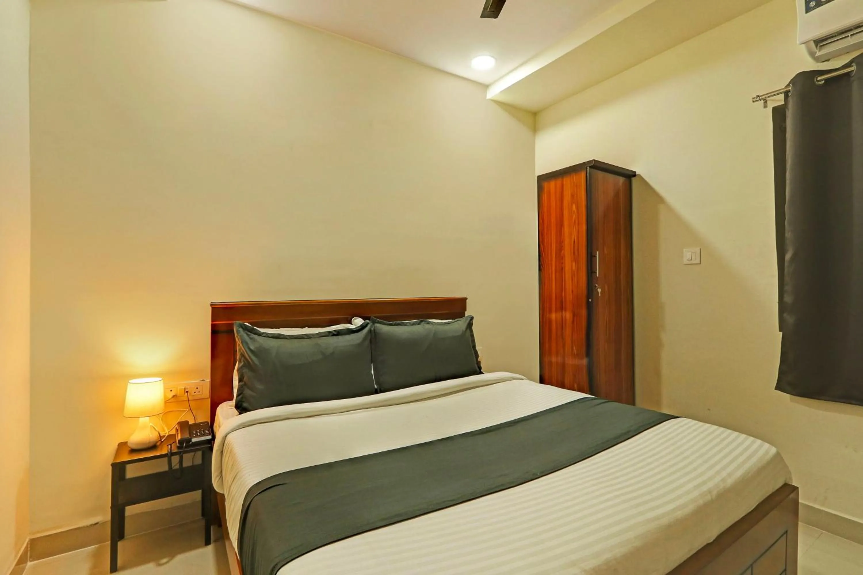 Bedroom, Bed in Hotel O JVP Hotels