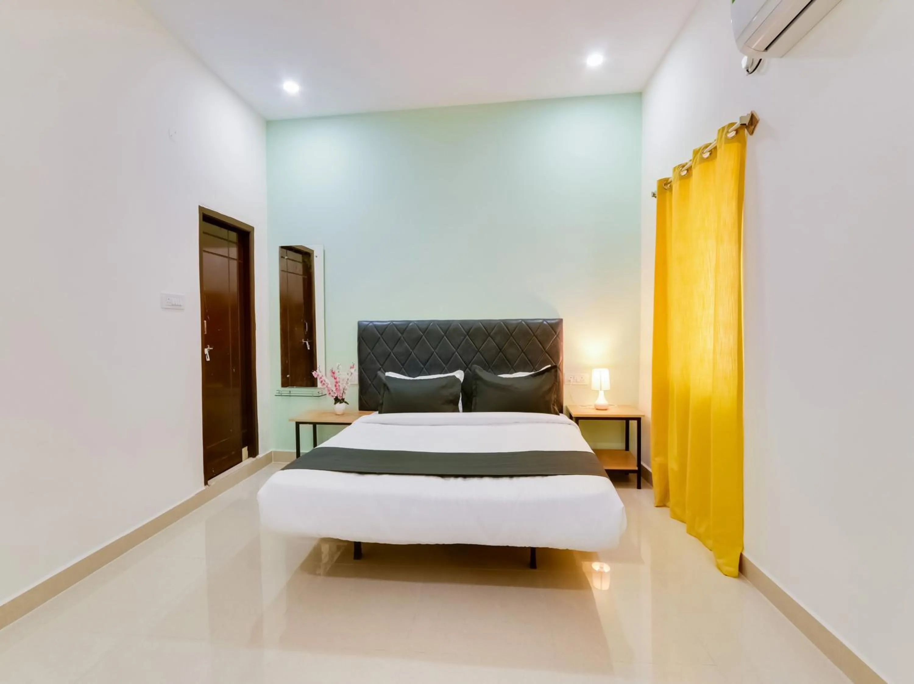 Bedroom, Bed in Collection O RBS Classic Stay Nacharam Mallapur Road