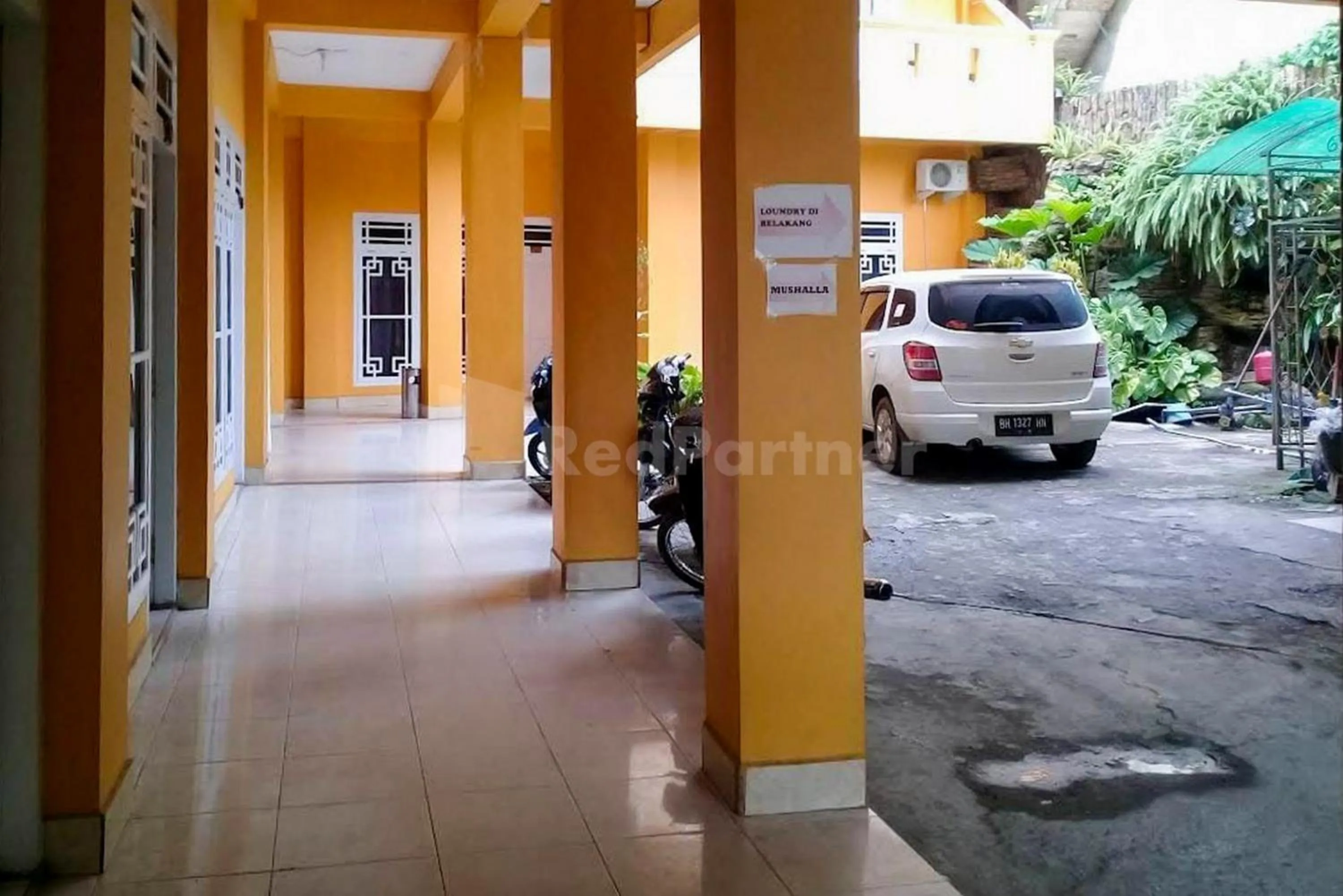 Parking in Hotel Jaya Wisata RedPartner