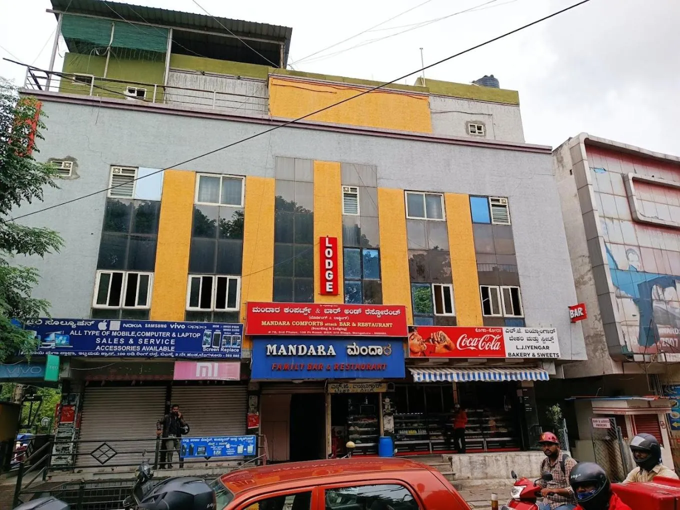 Property building in Mandara Comforts Hotel