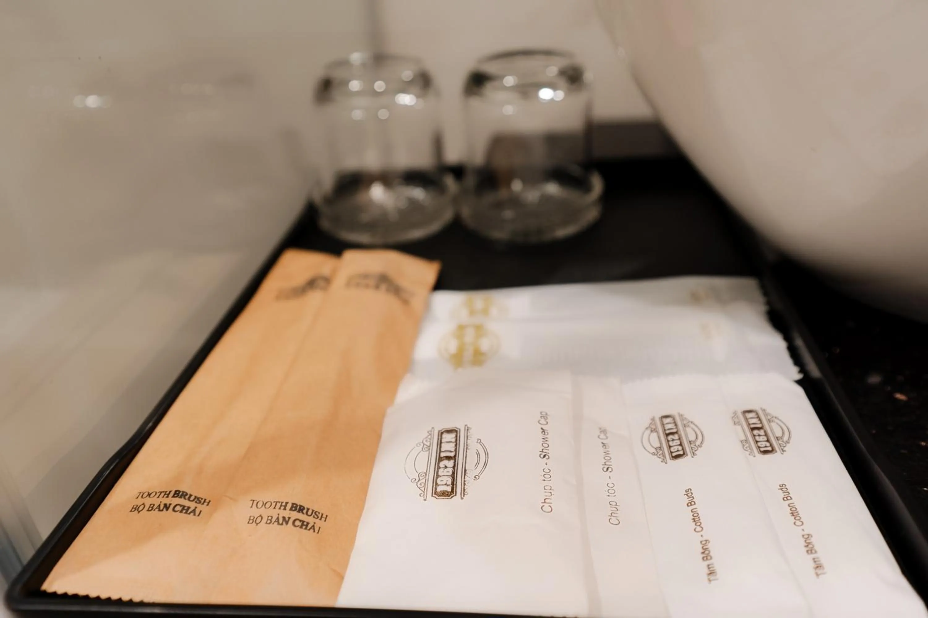 Toilet in 75 Garden INN