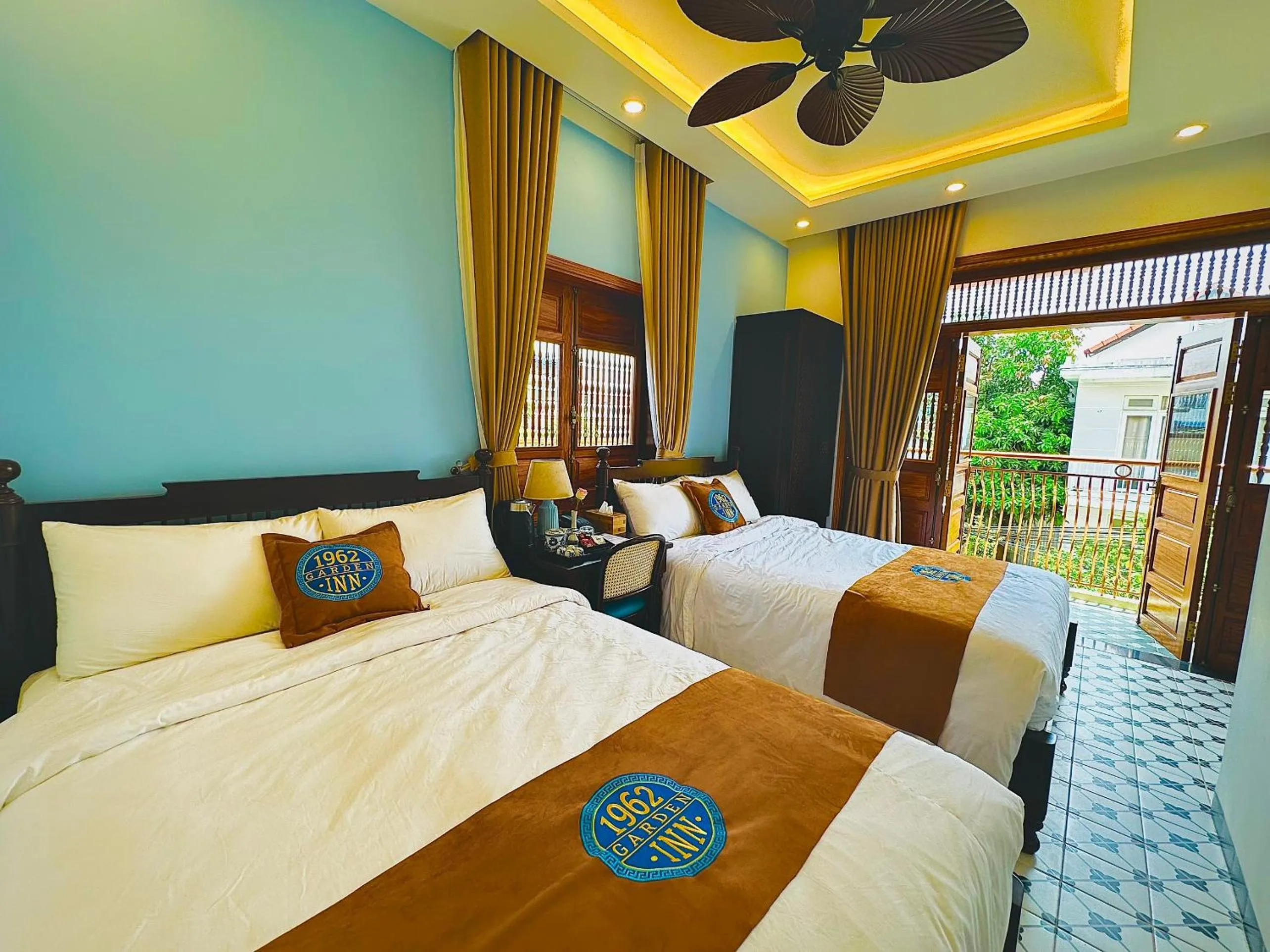 Balcony/Terrace, Bed in 75 Garden INN