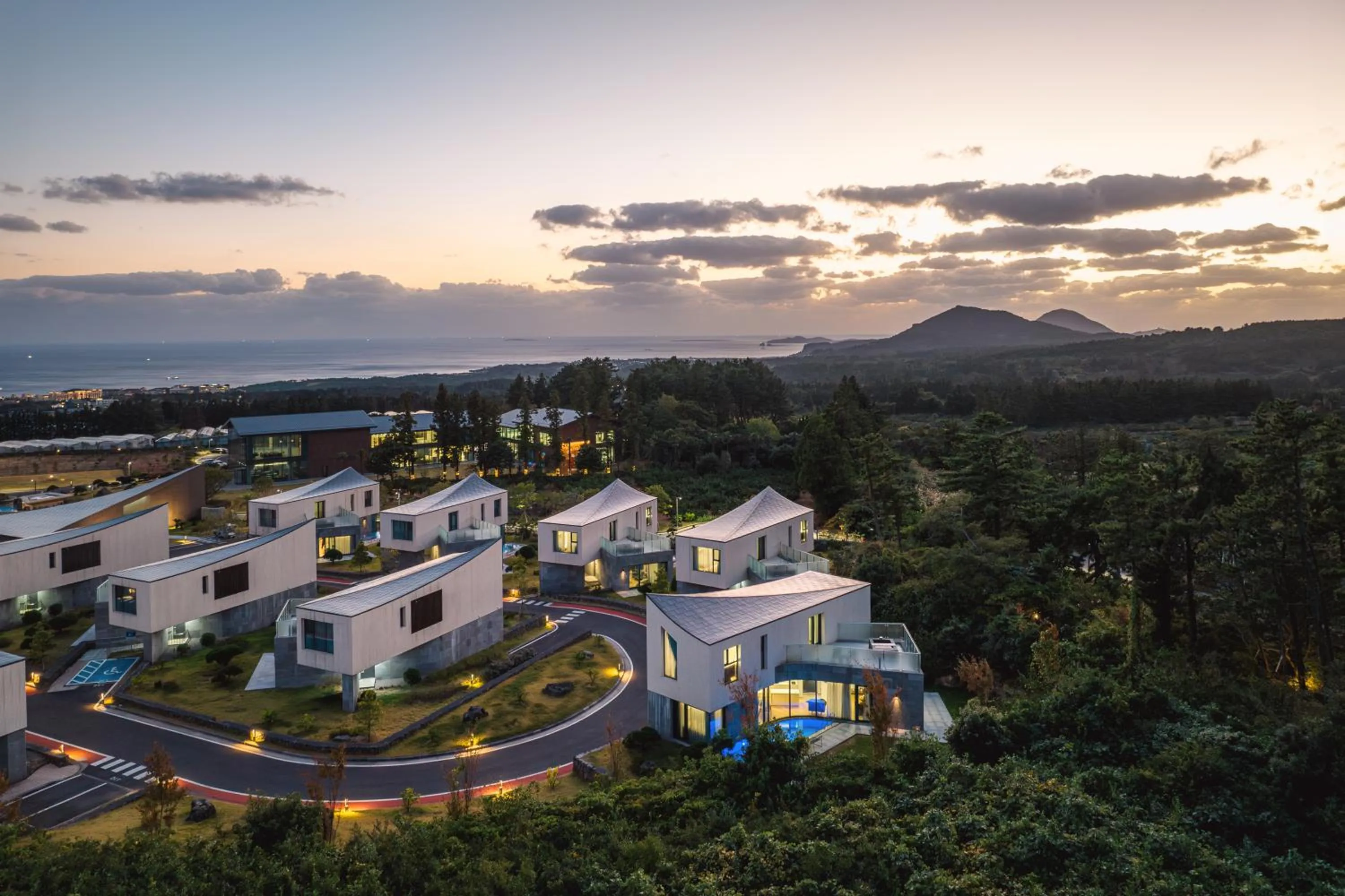 Property building in Yakmaeul