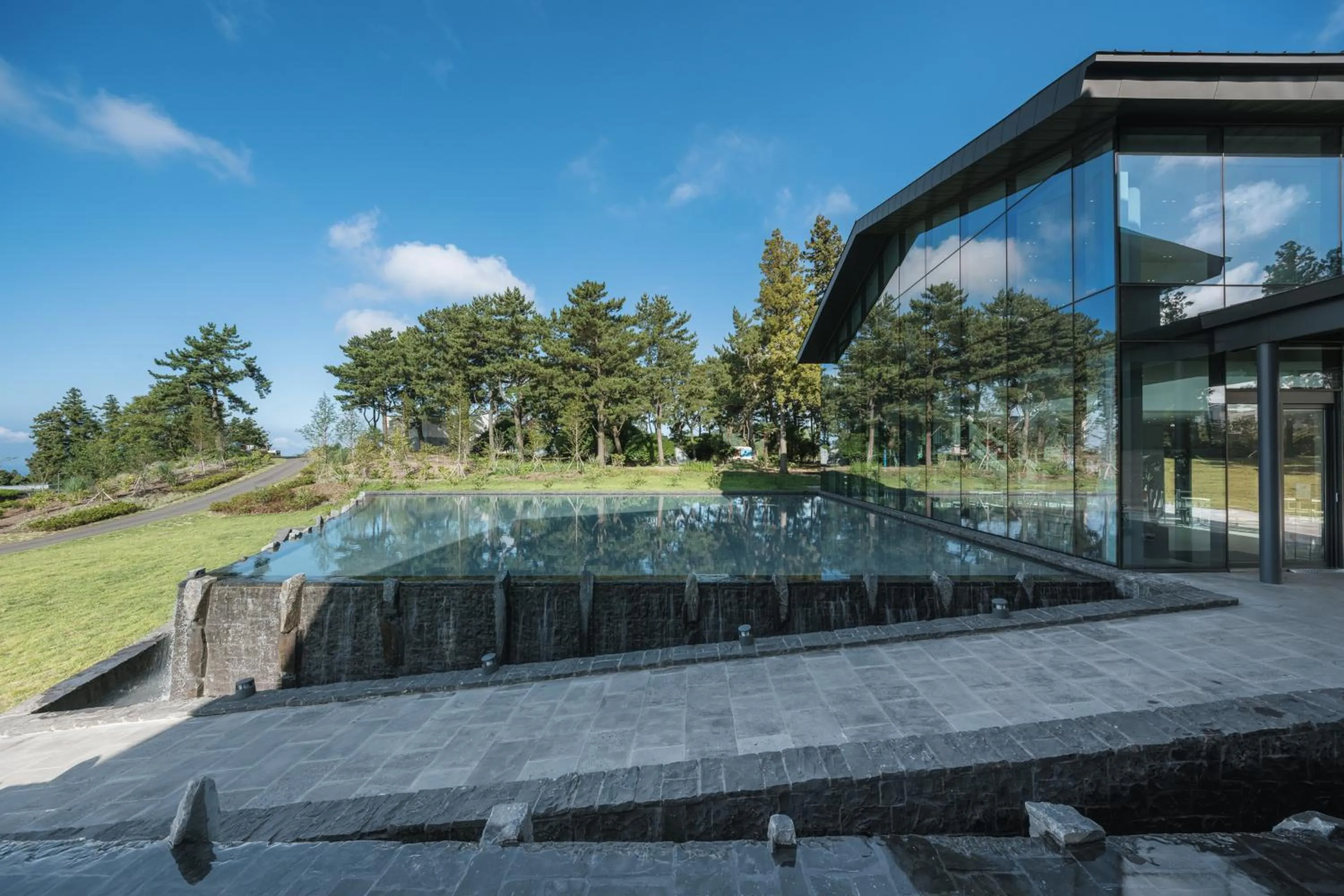 Property building in Yakmaeul