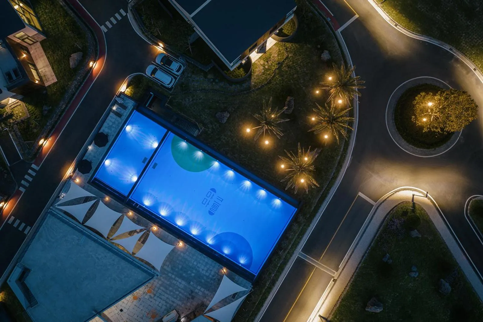 Swimming pool in Yakmaeul