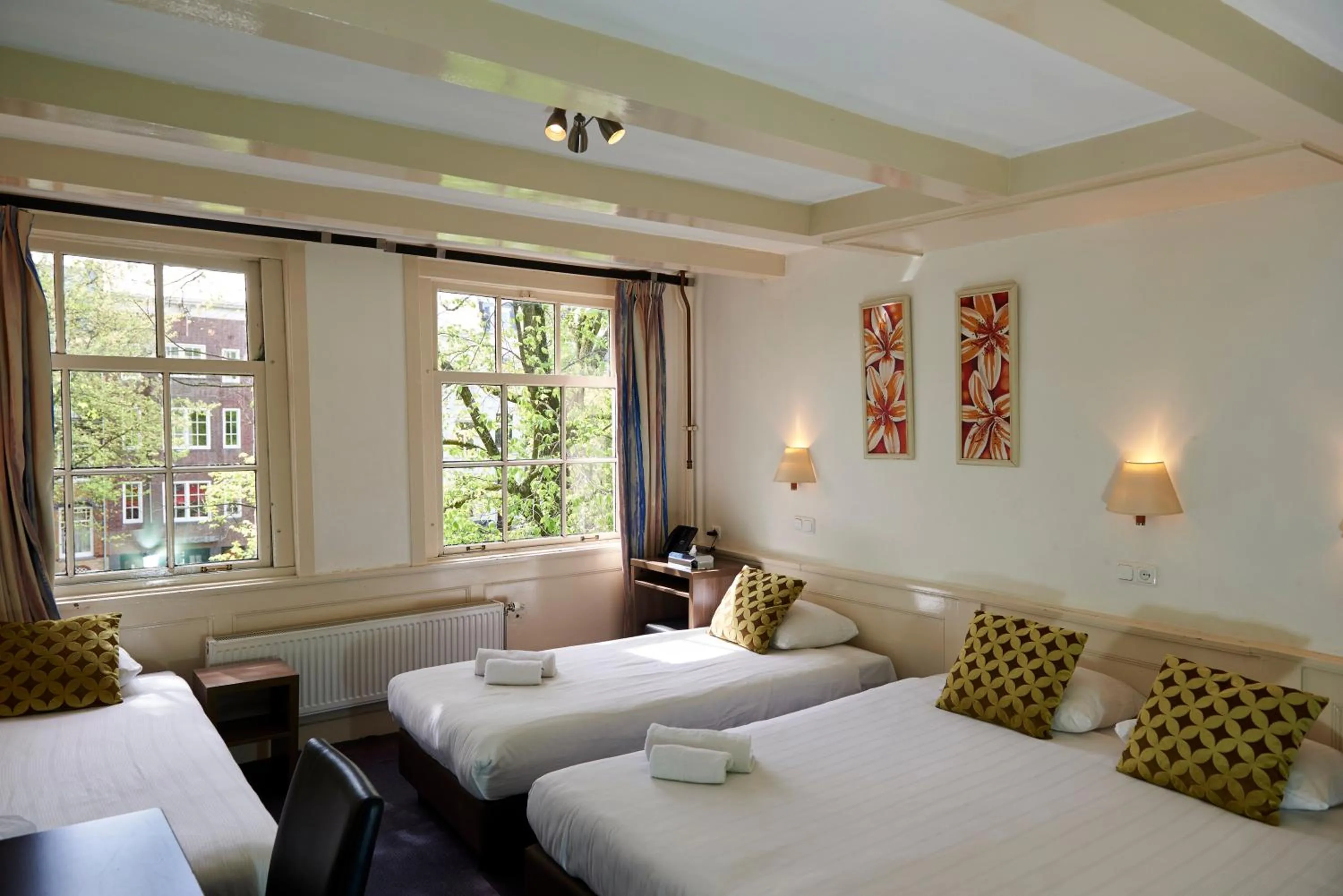 Photo of the whole room, Bed in ITC Hotel