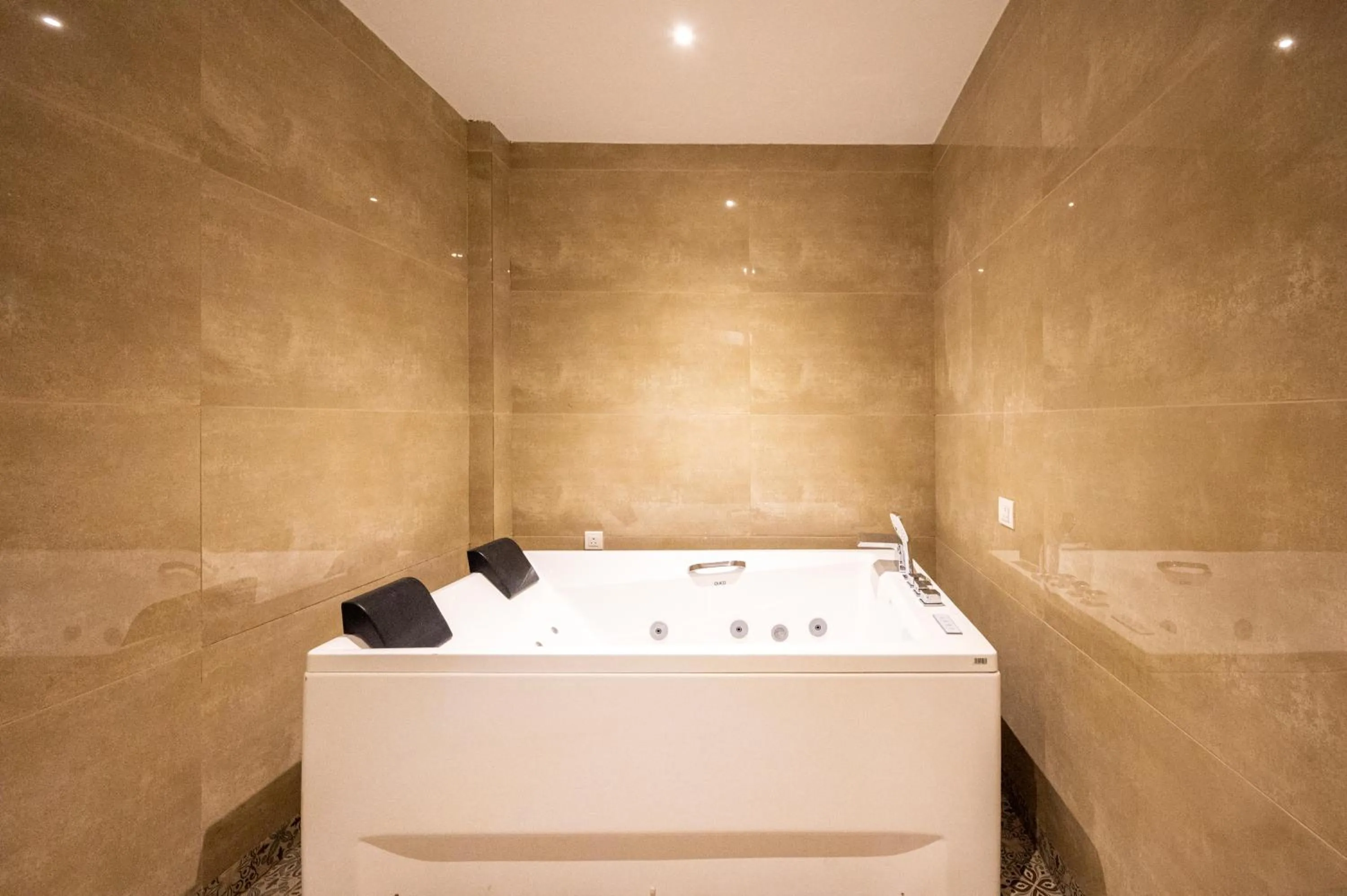 Essentia Luxury Resort & Spa Udaipur