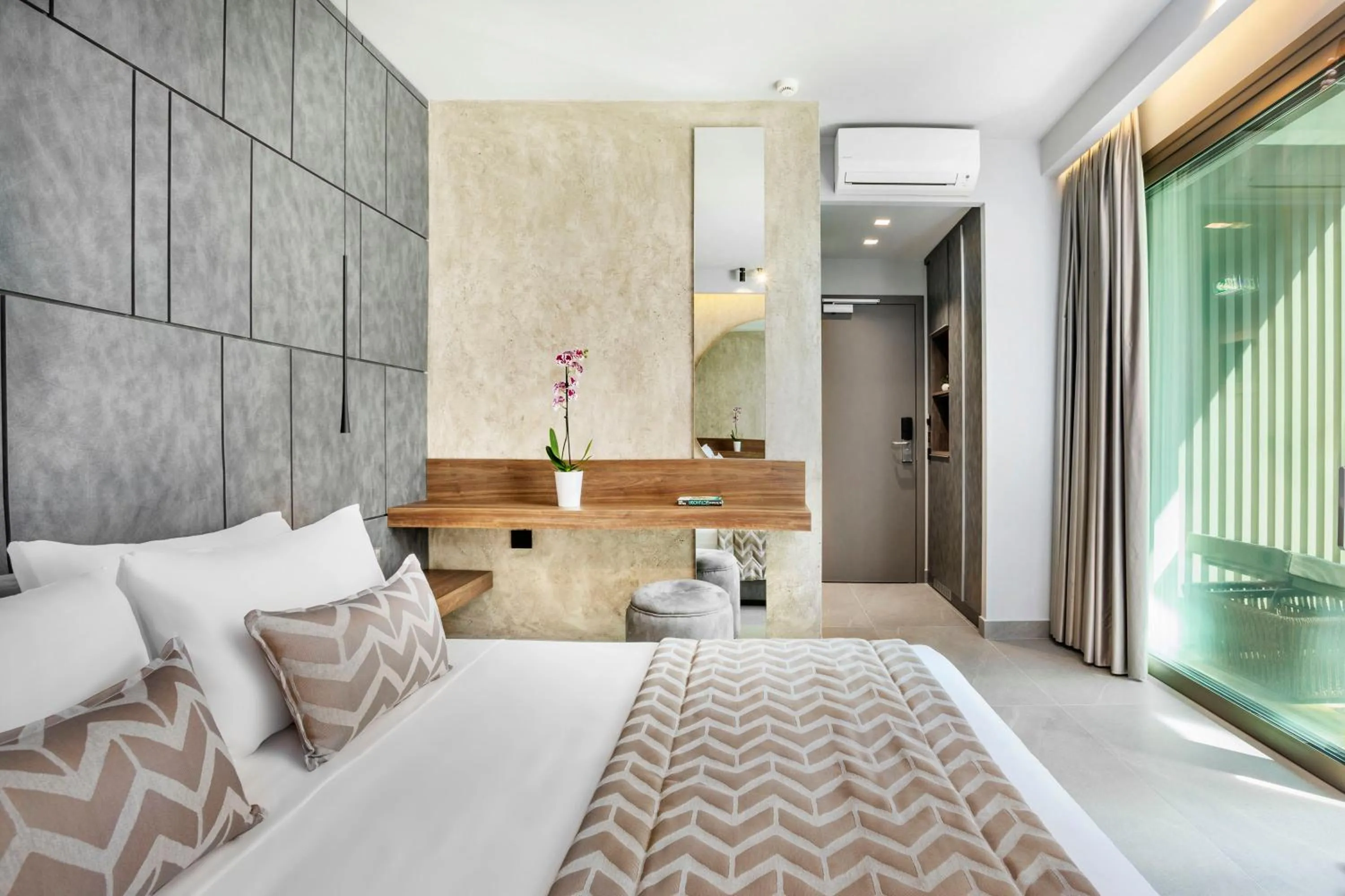 Photo of the whole room, Bed in Luuks Luxury Accommodation