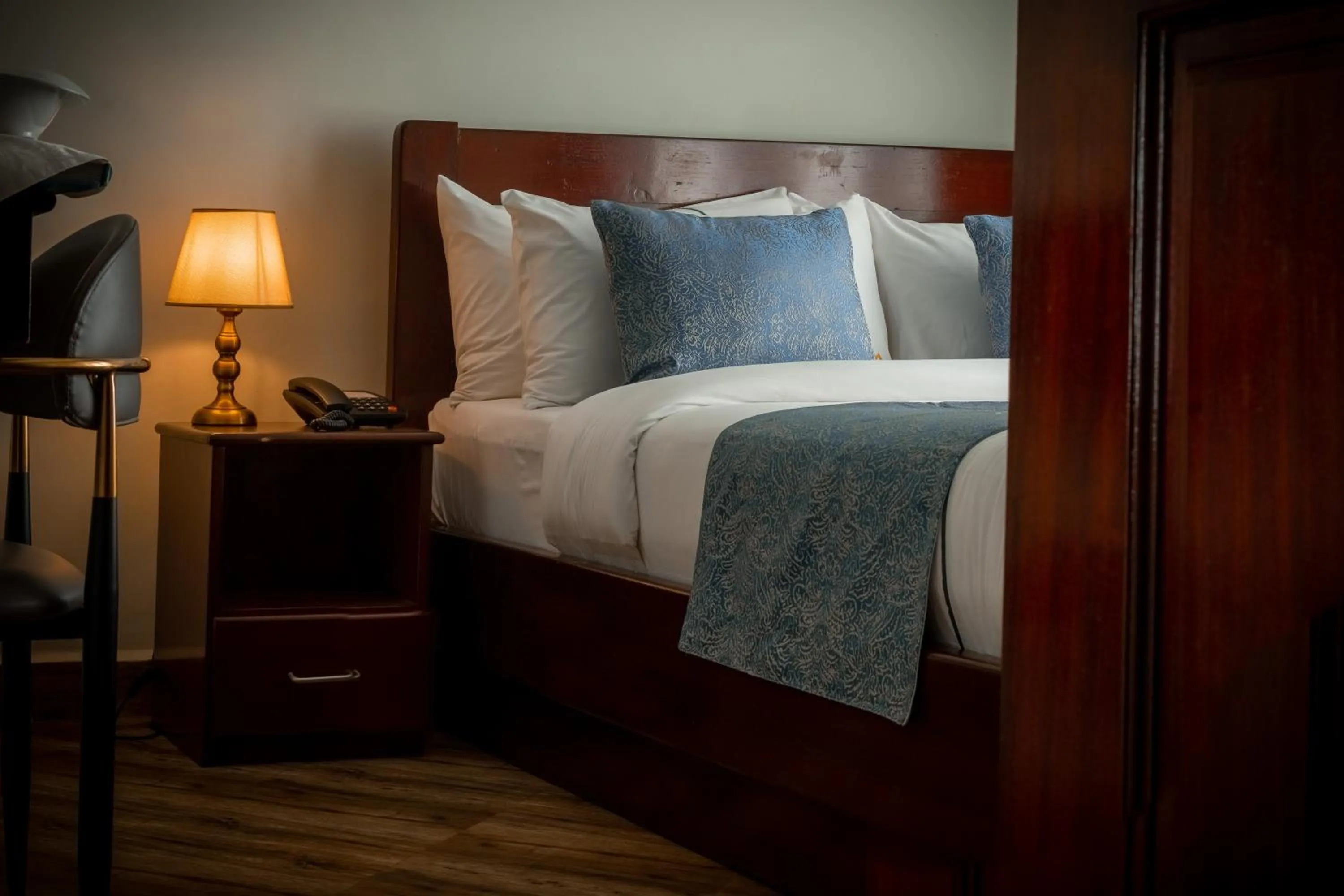 Bed in Primeland Hotel