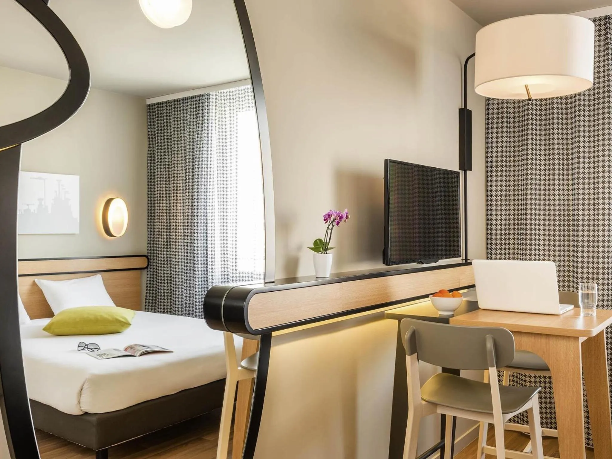 Bedroom, Bed in Aparthotel Adagio Access Paris Massy Gare