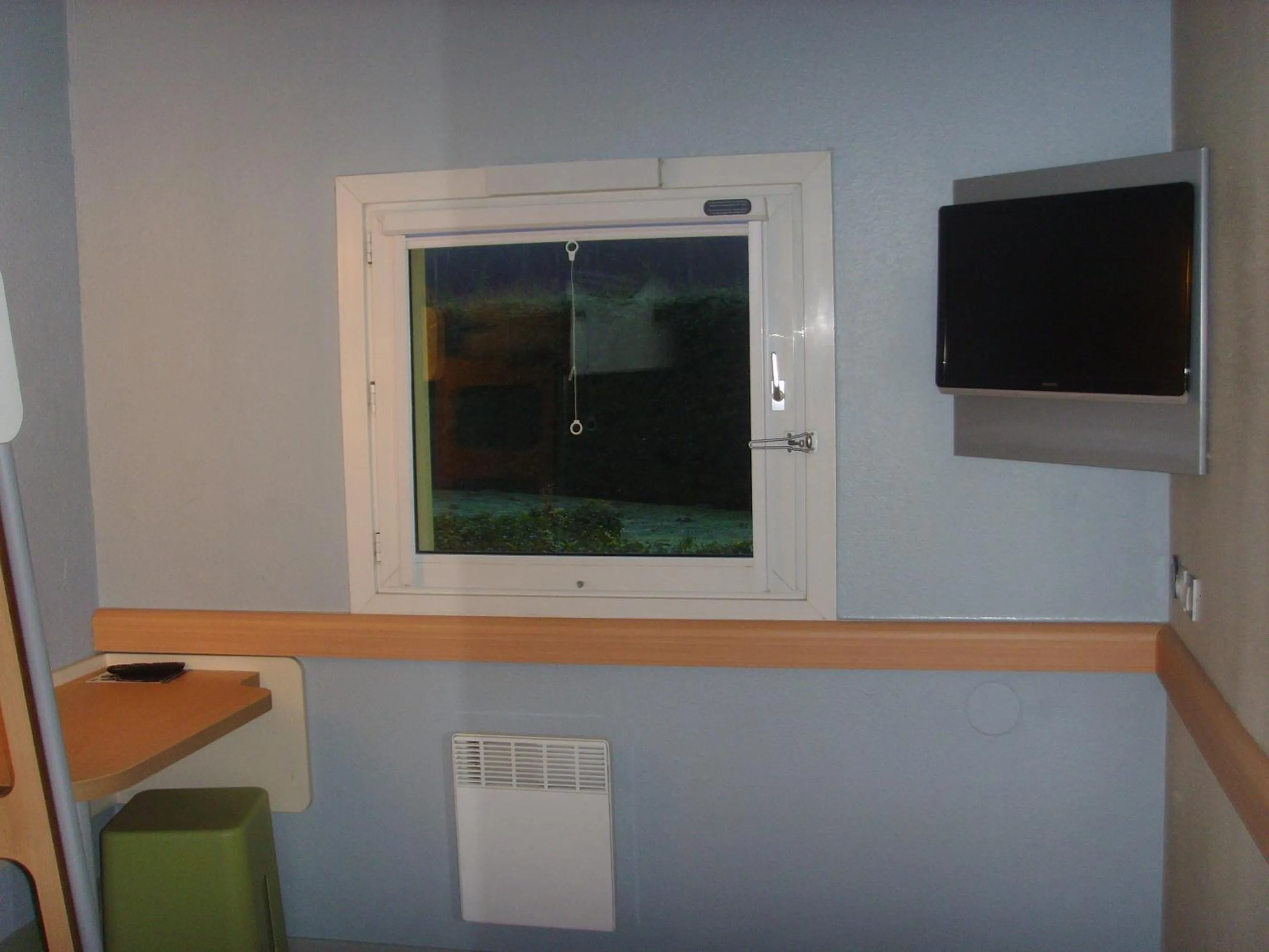 TV and multimedia in ibis budget L'Isle Adam