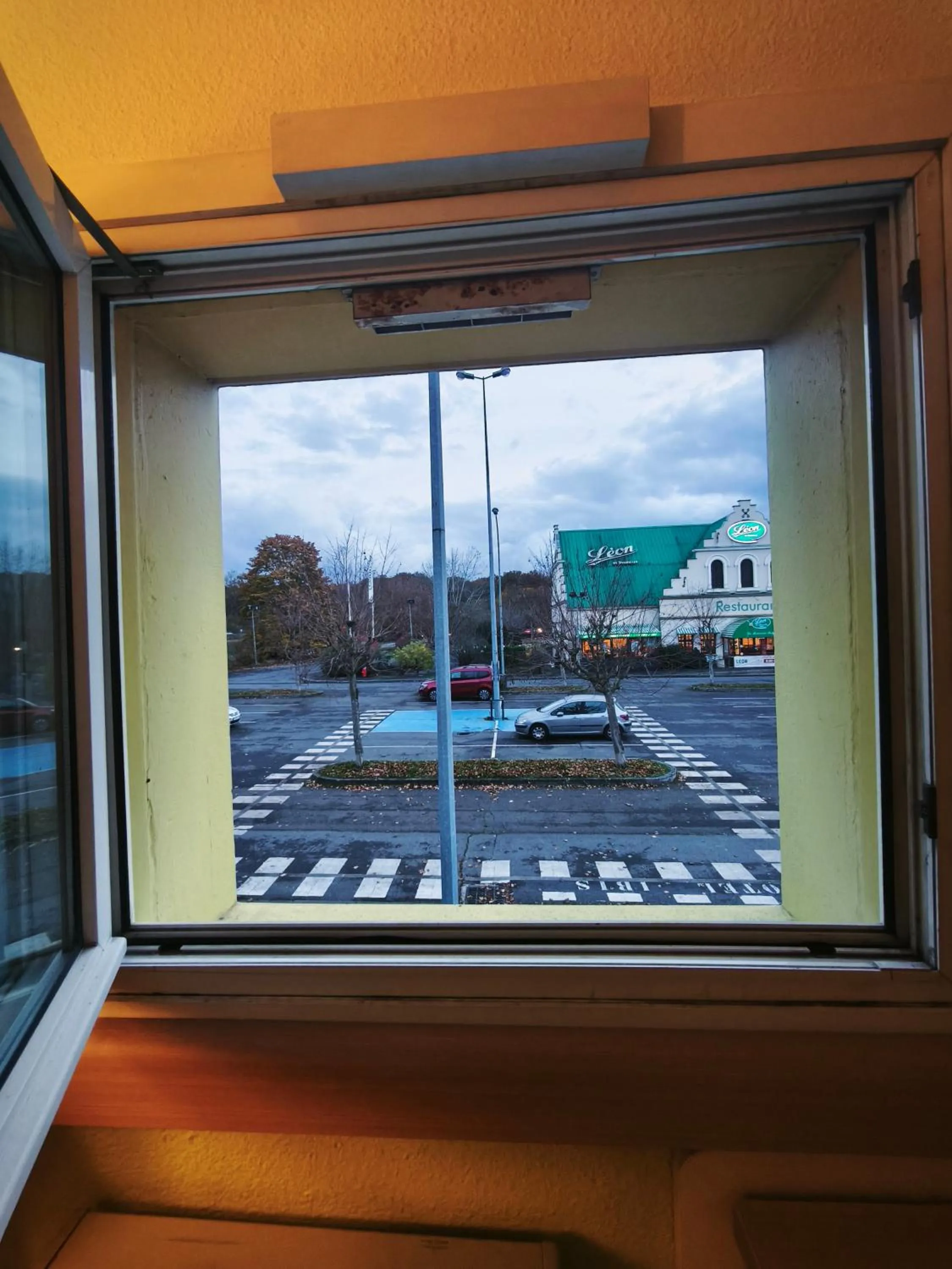 Landmark view in ibis budget L'Isle Adam