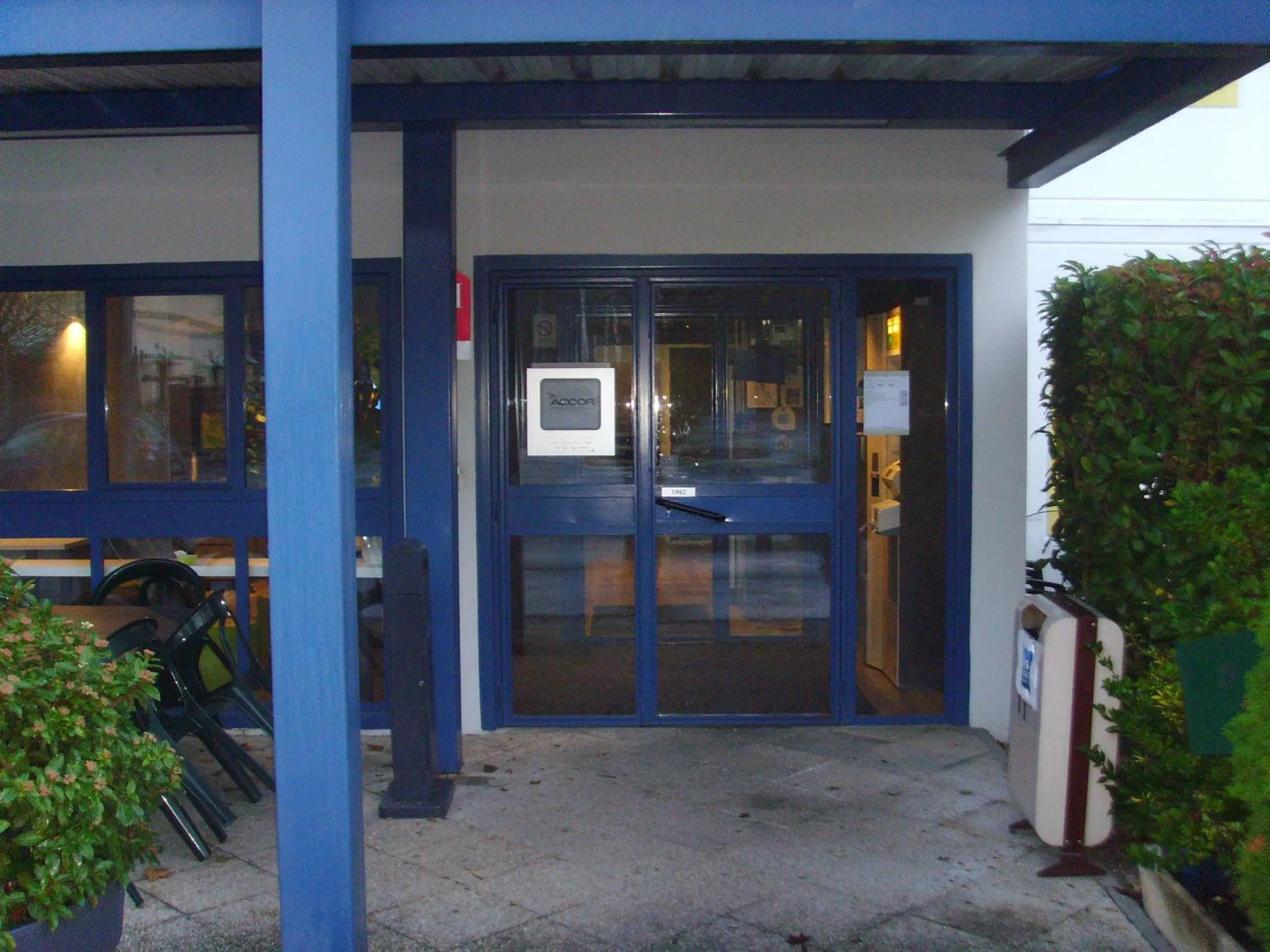 Facade/entrance in ibis budget L'Isle Adam