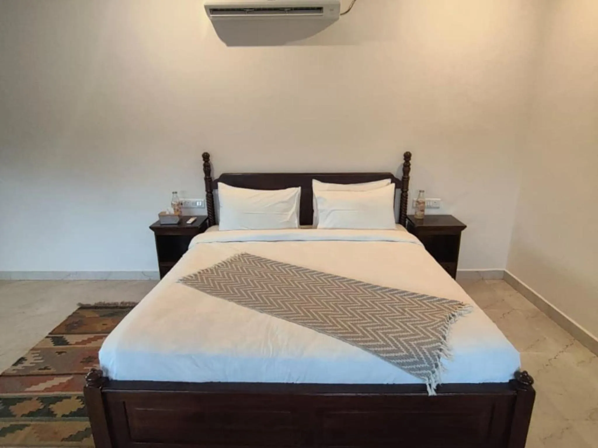 Photo of the whole room, Bed in Moustache Ranthambore Luxuria