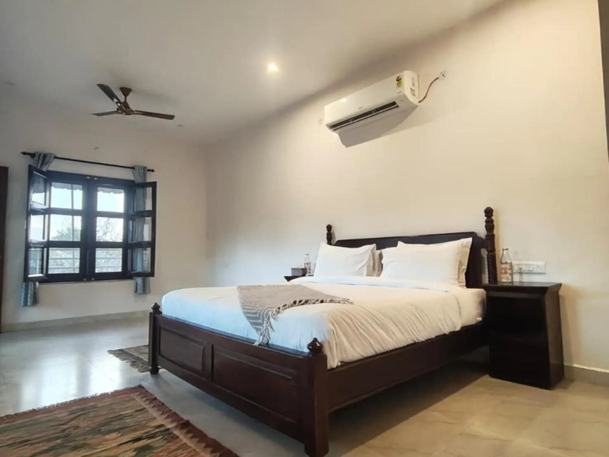 Photo of the whole room, Bed in Moustache Ranthambore Luxuria