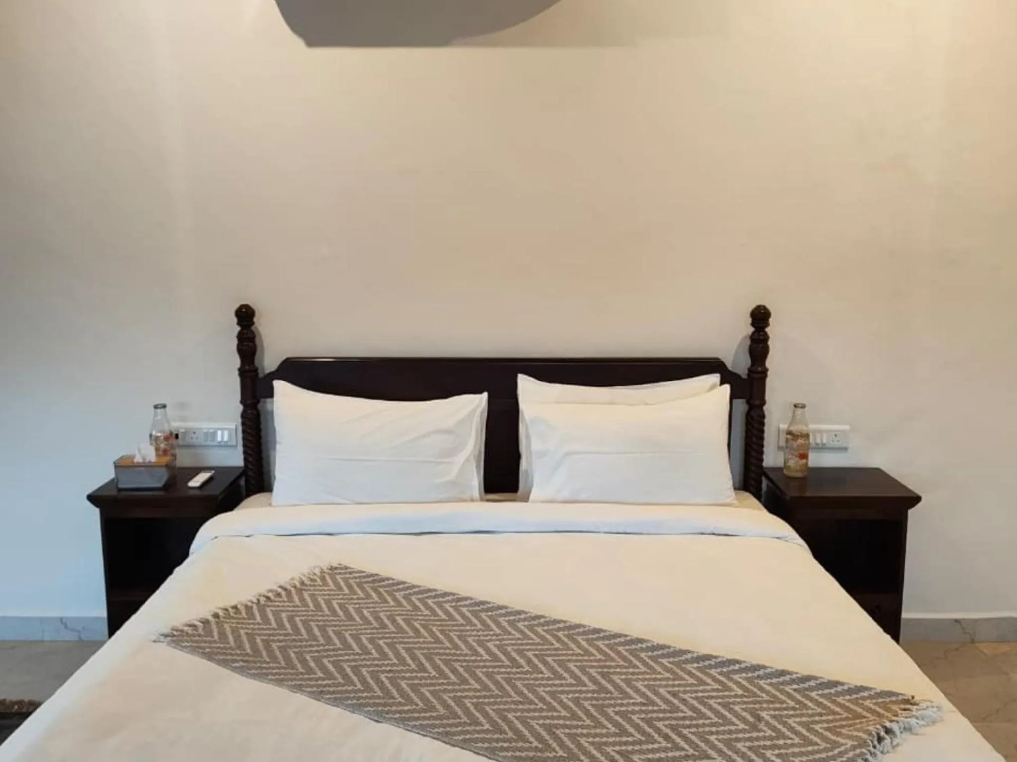 Photo of the whole room, Bed in Moustache Ranthambore Luxuria