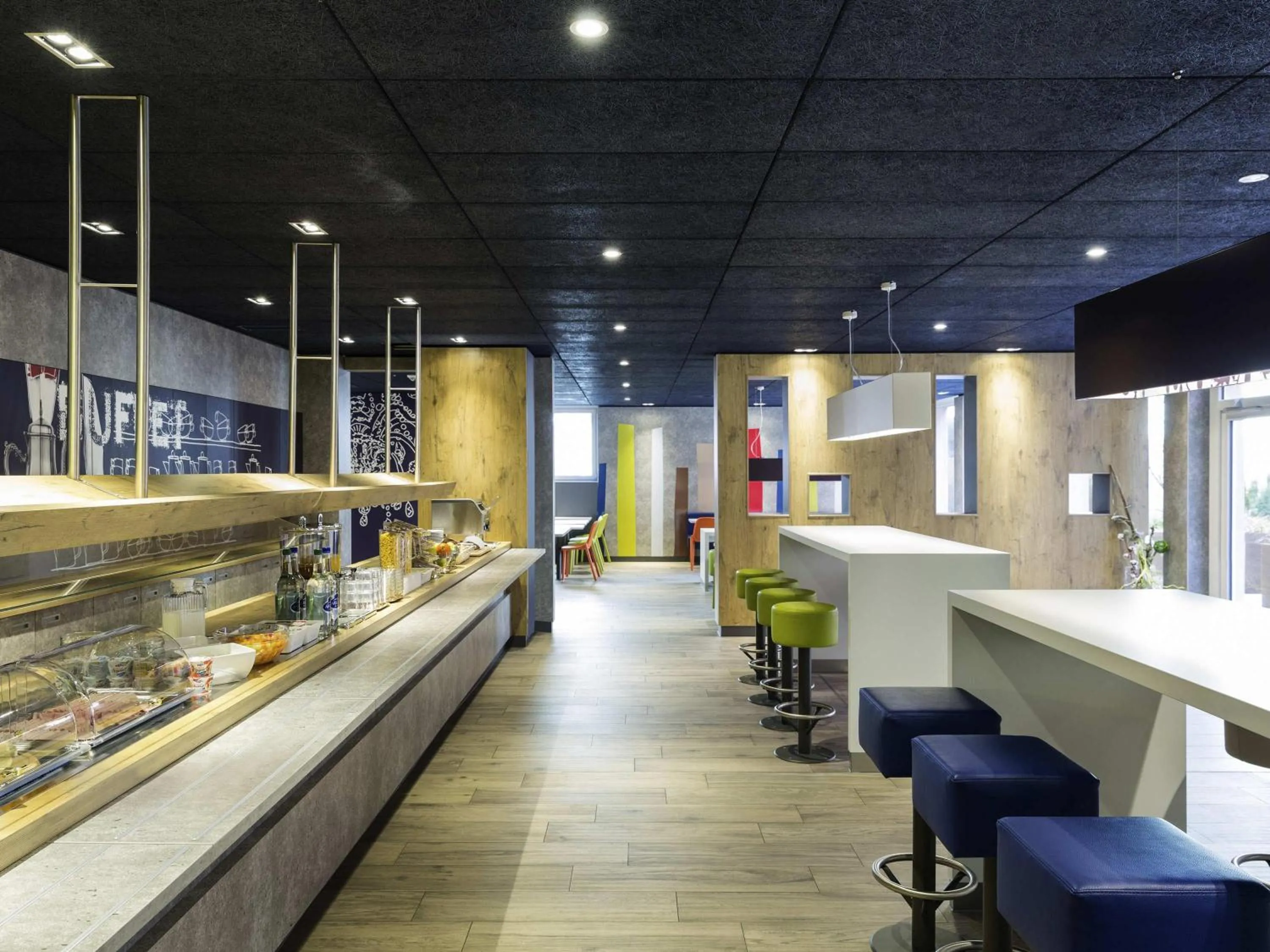 Breakfast in ibis budget Zurich Airport