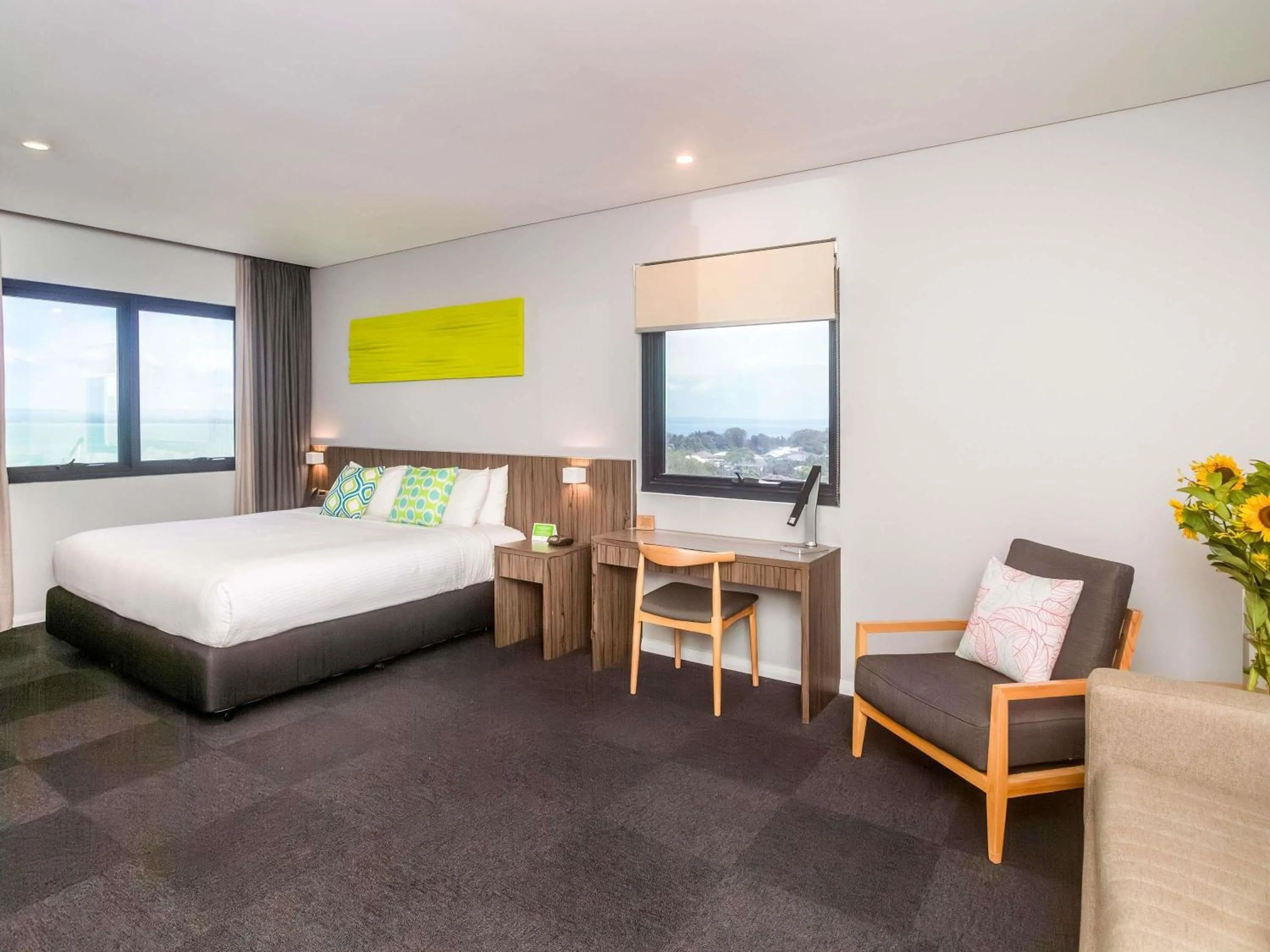 Bedroom, Bed in Ibis Styles The Entrance