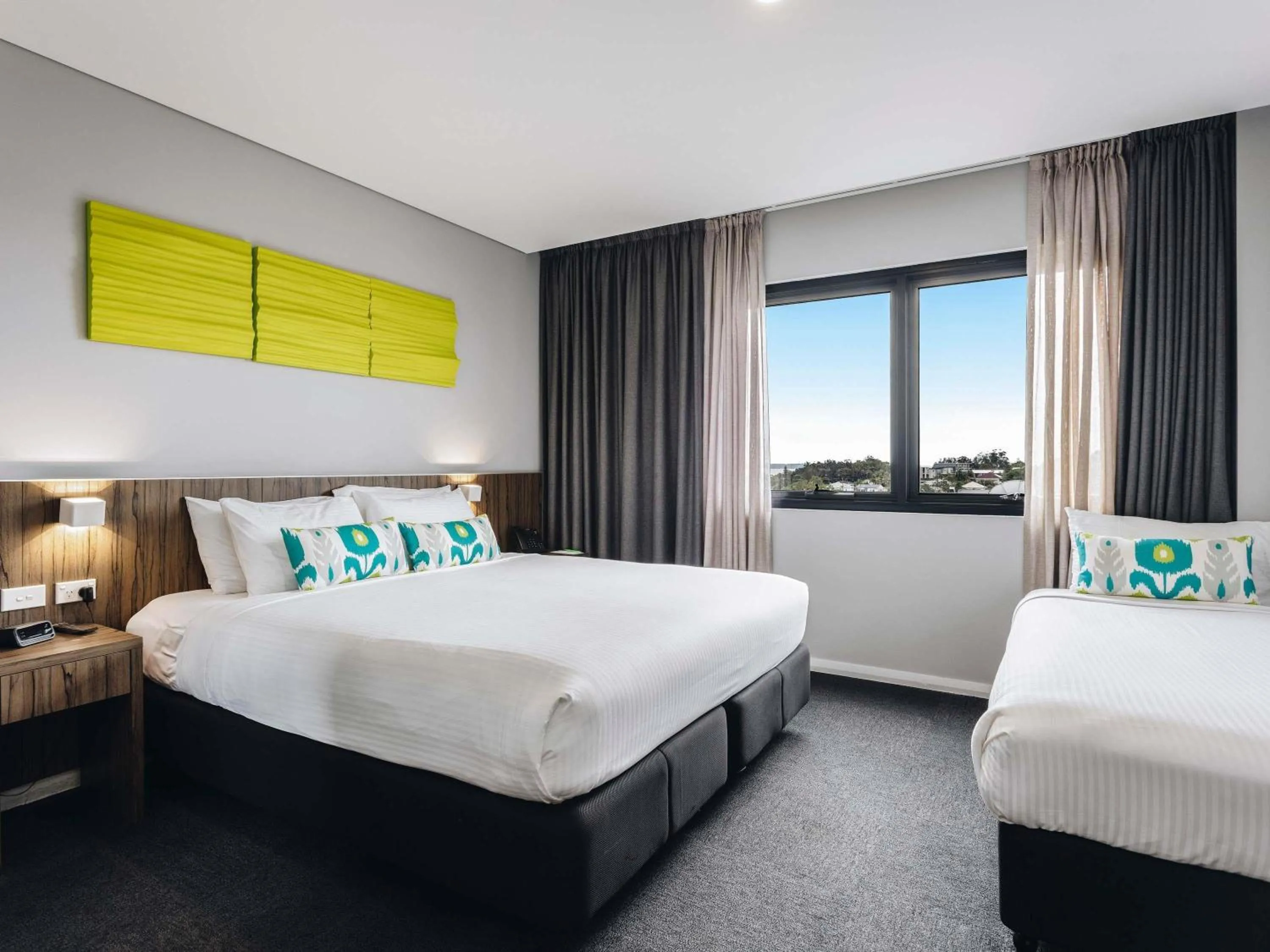 Bedroom, Bed in Ibis Styles The Entrance