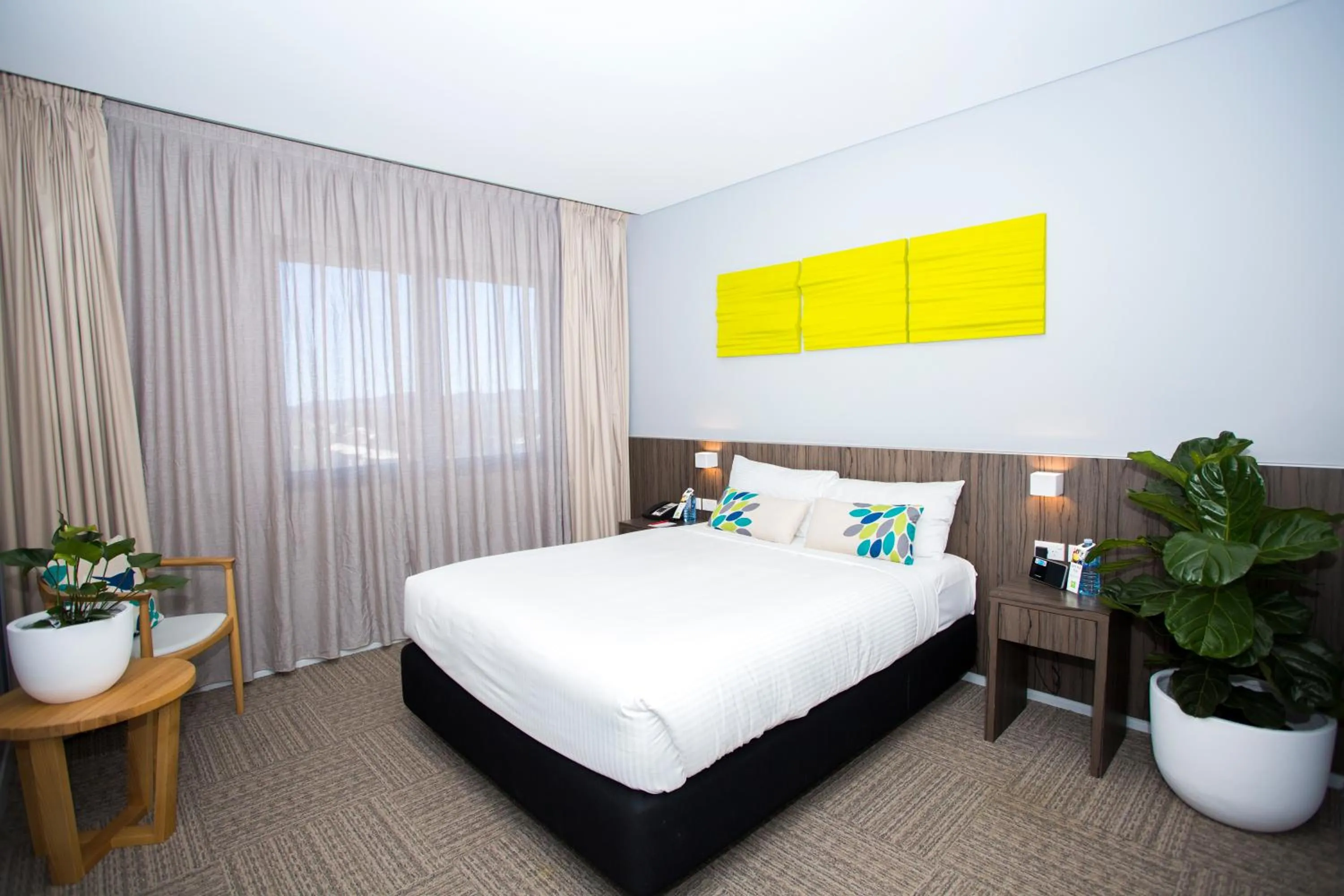 Photo of the whole room, Bed in Ibis Styles The Entrance