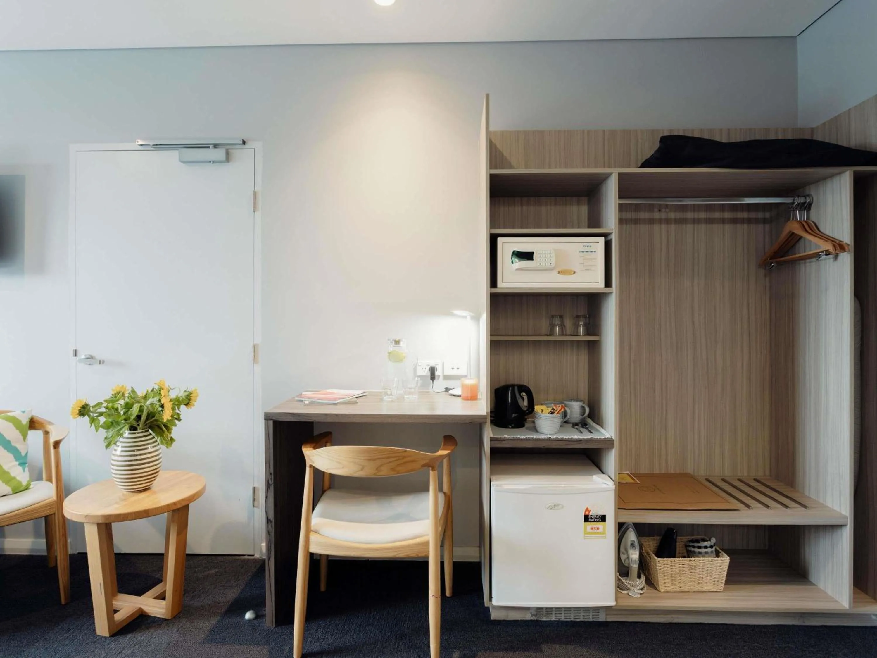 Bedroom in Ibis Styles The Entrance