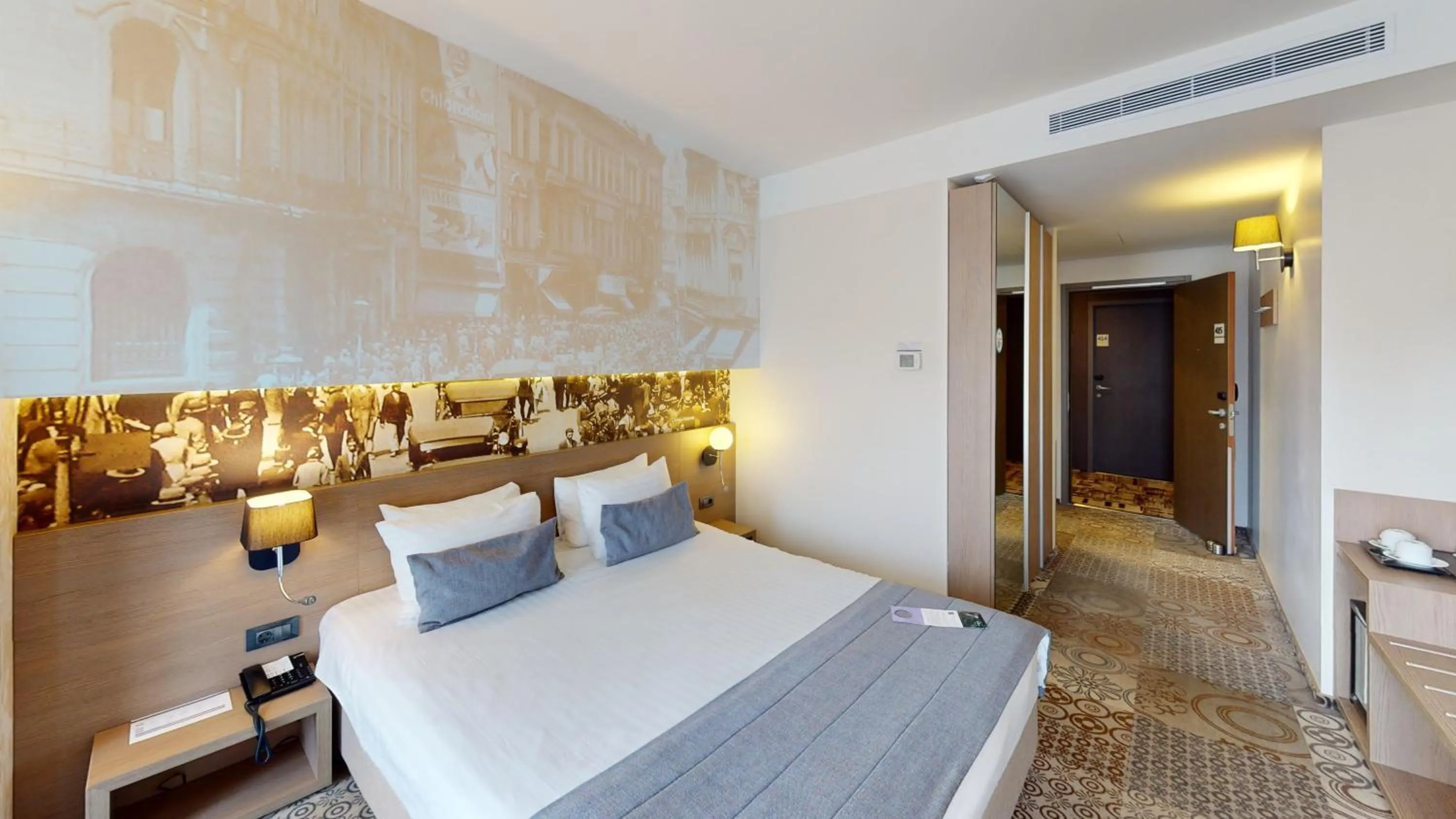 Photo of the whole room, Bed in Mercure Bucharest City Center