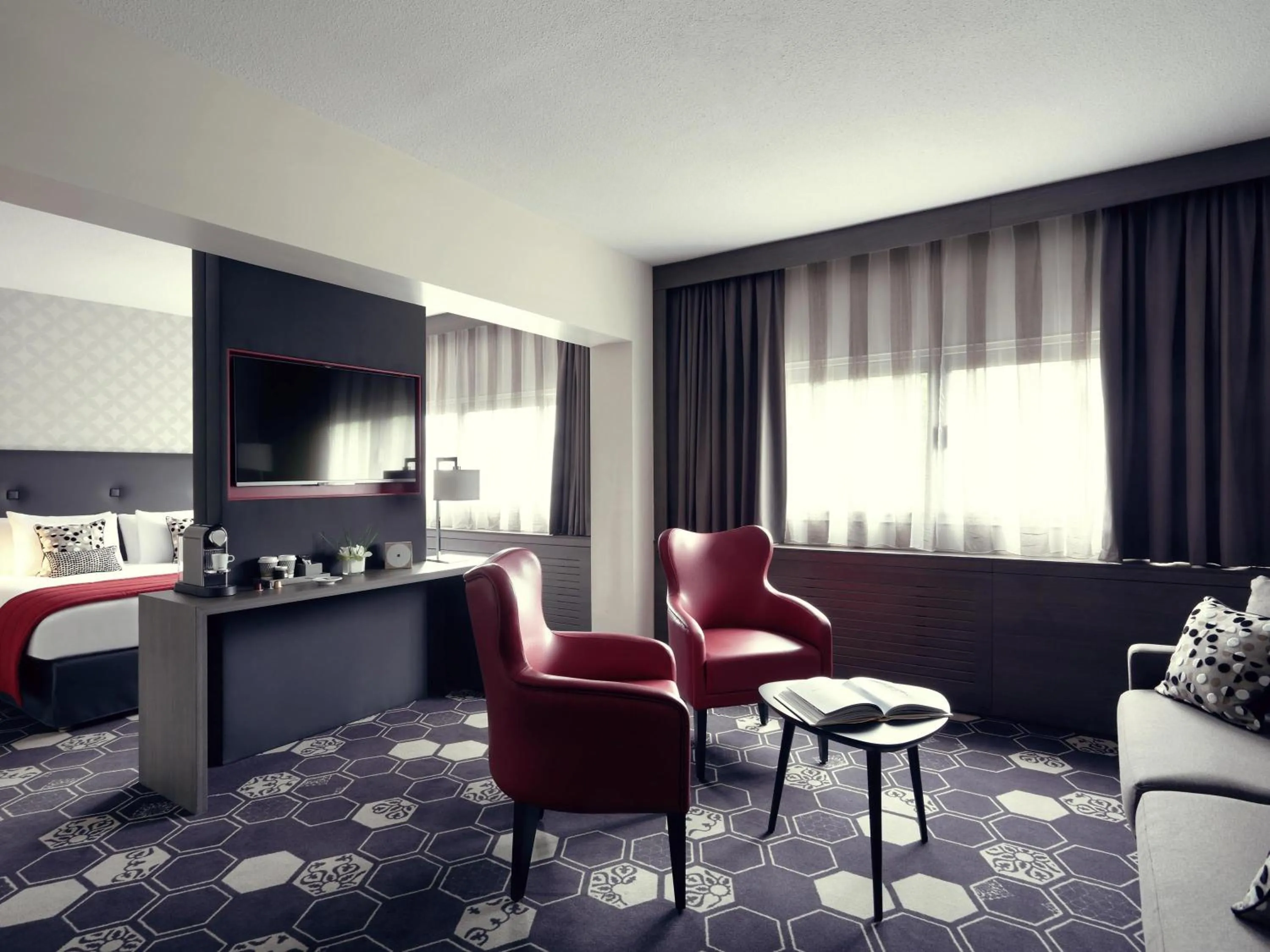 Bedroom in Mercure Orange Centre A7/A9