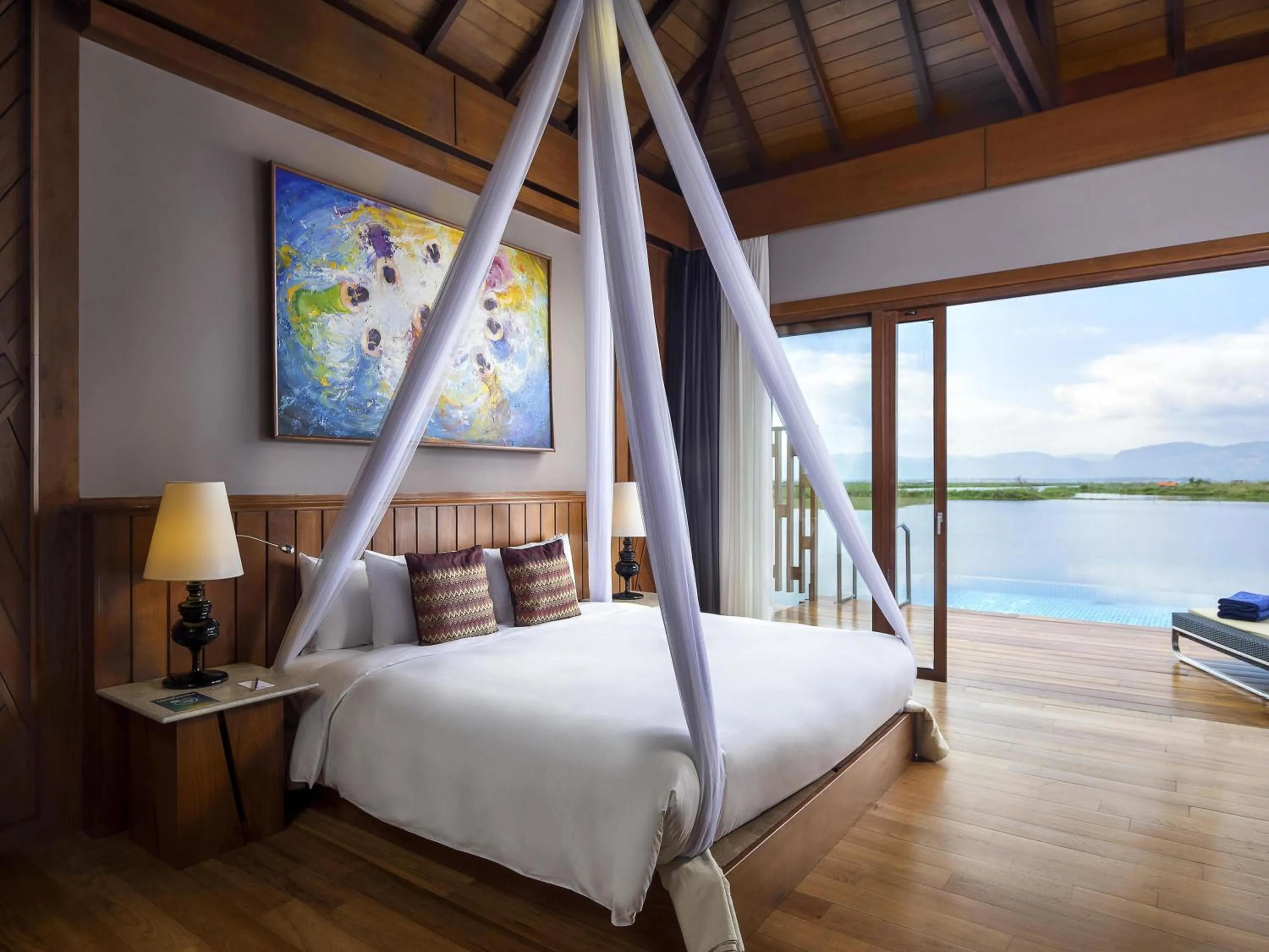 Bedroom in Novotel Inle Lake Myat Min