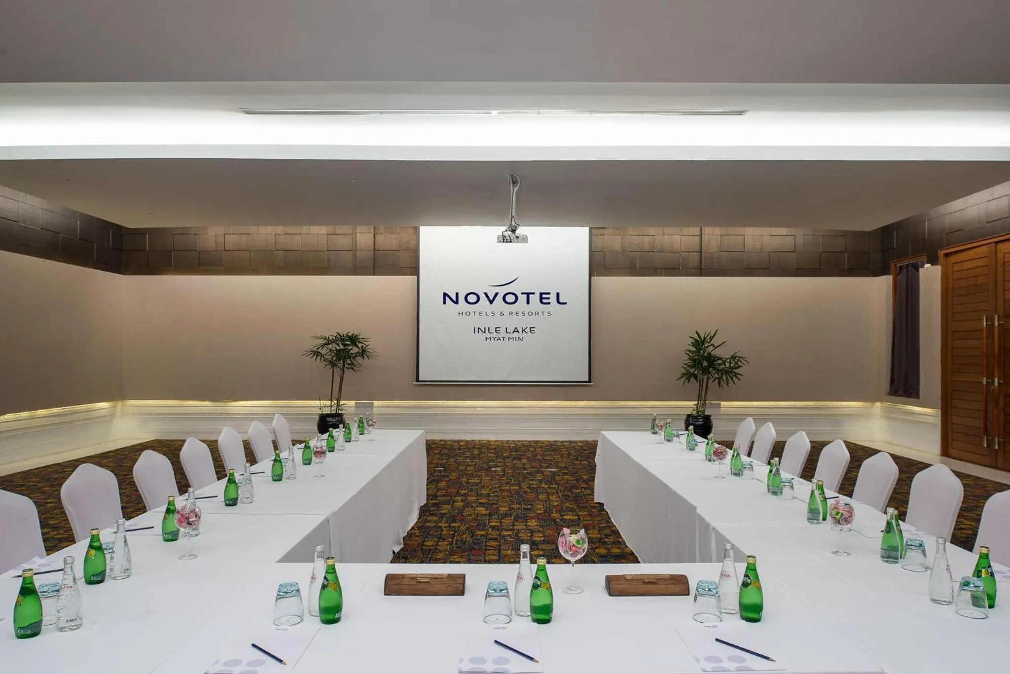 Banquet/Function facilities in Novotel Inle Lake Myat Min