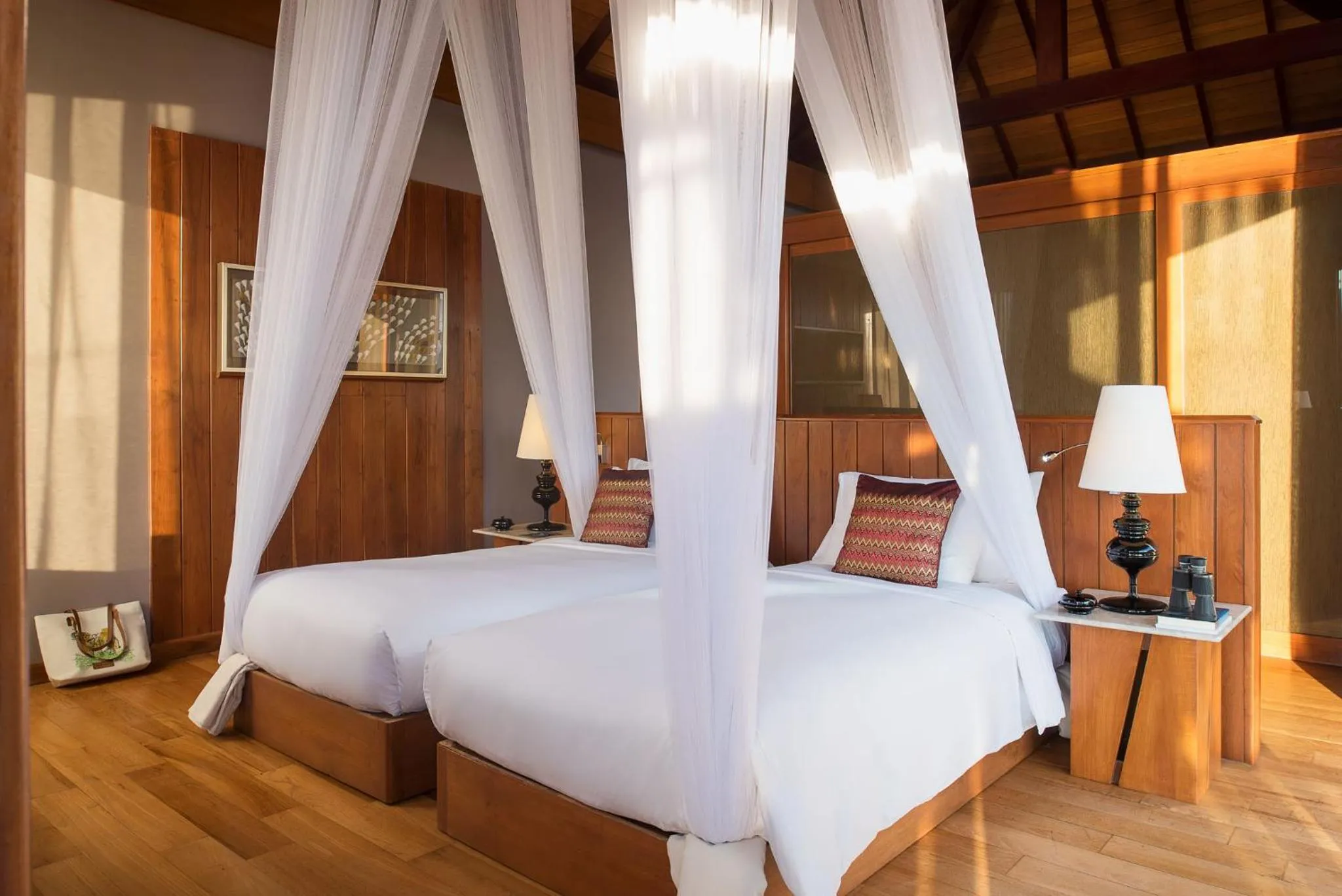Bed in Novotel Inle Lake Myat Min
