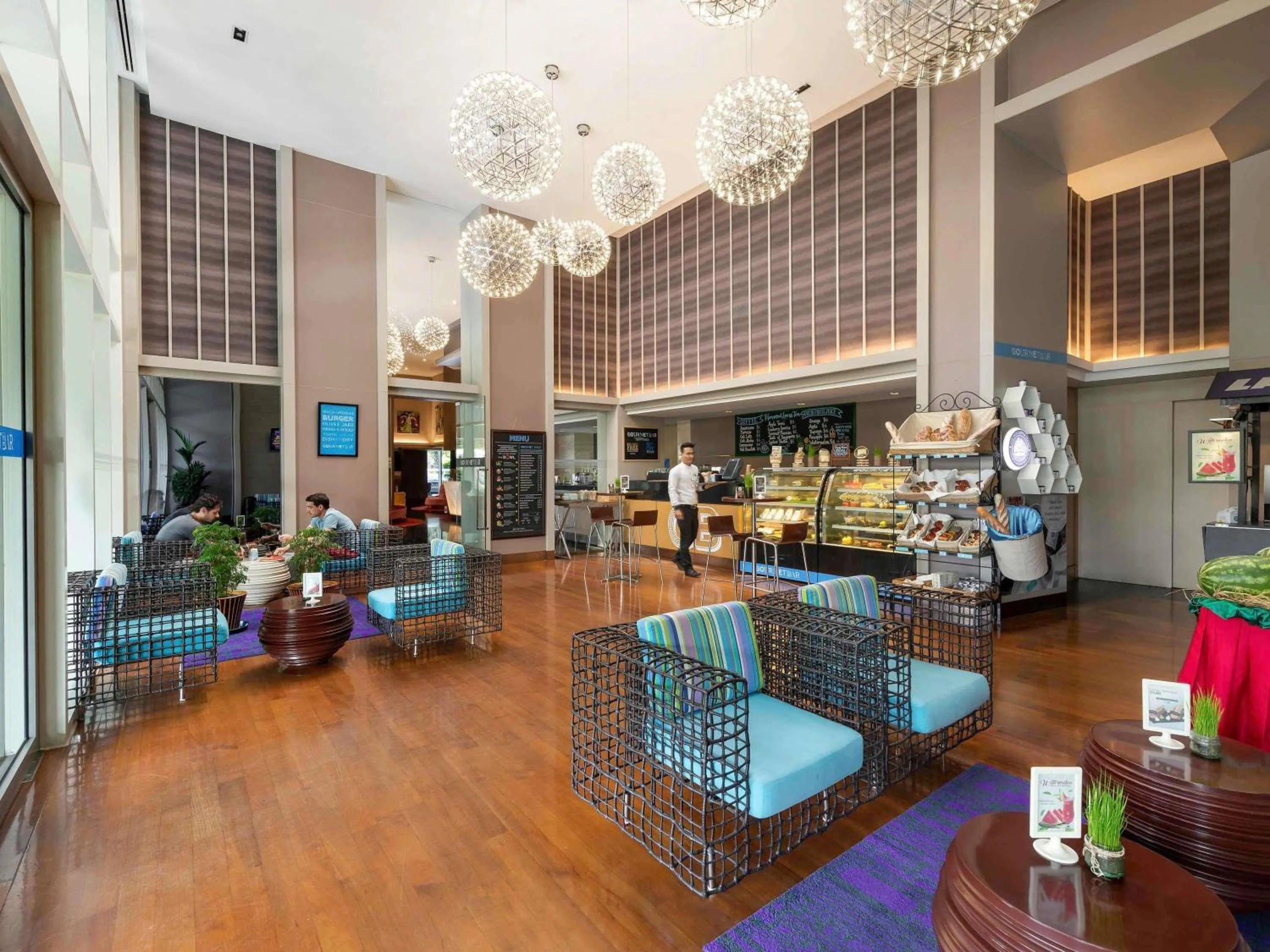 Lounge or bar in Novotel Yangon Max