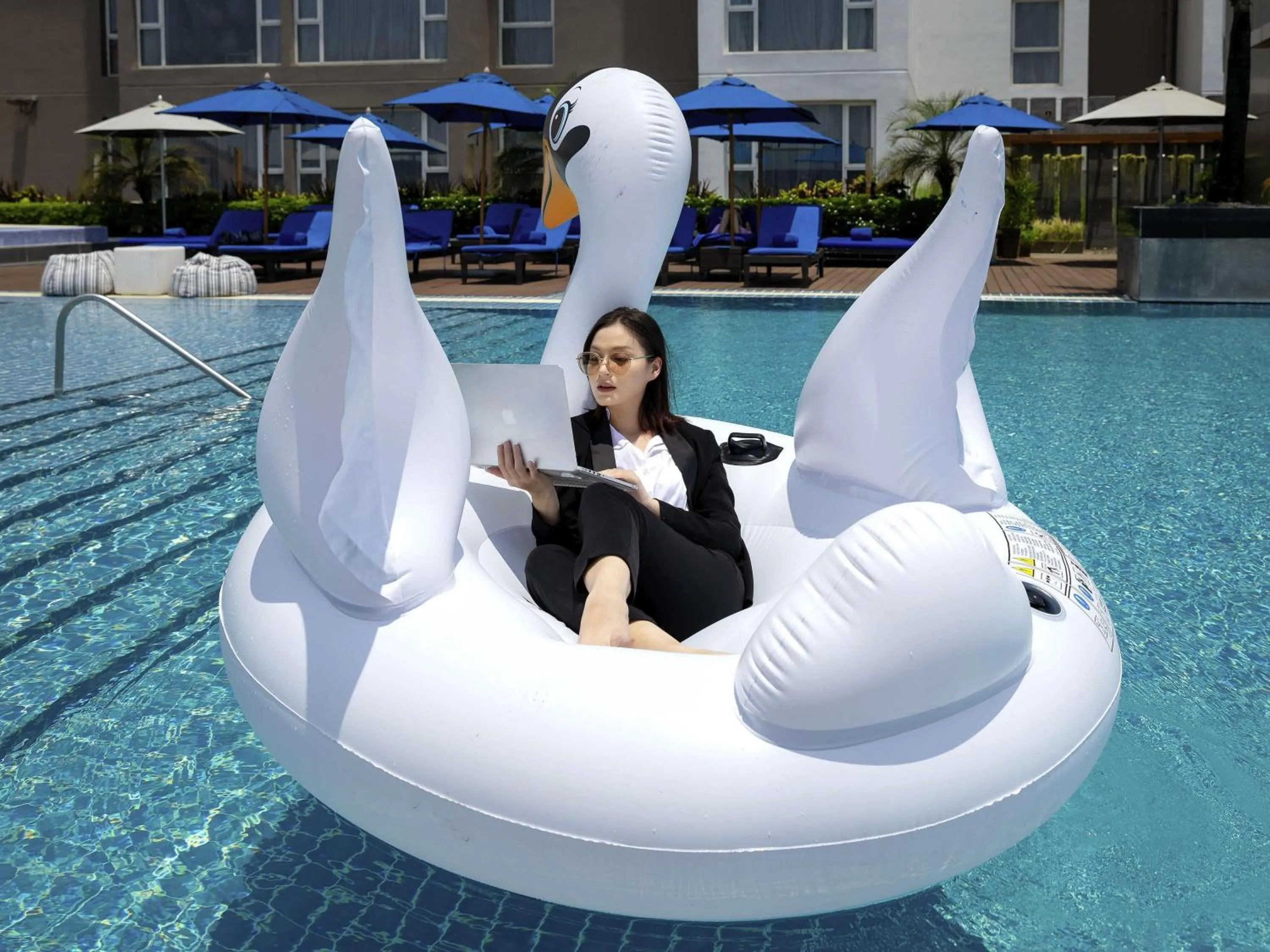 Business facilities in Novotel Yangon Max