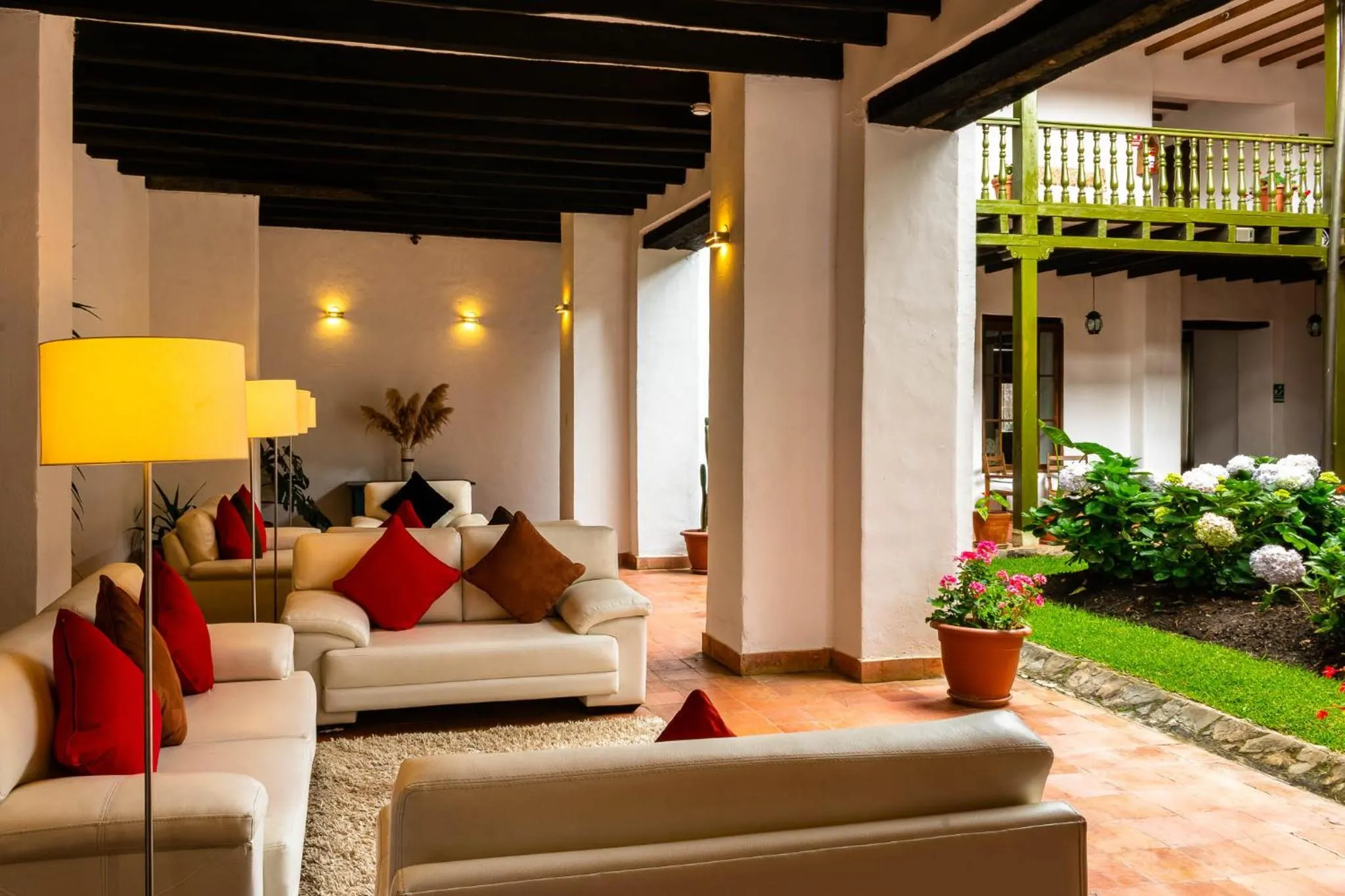 Lobby or reception in La Xalca Hotel - Asociado Casa Andina