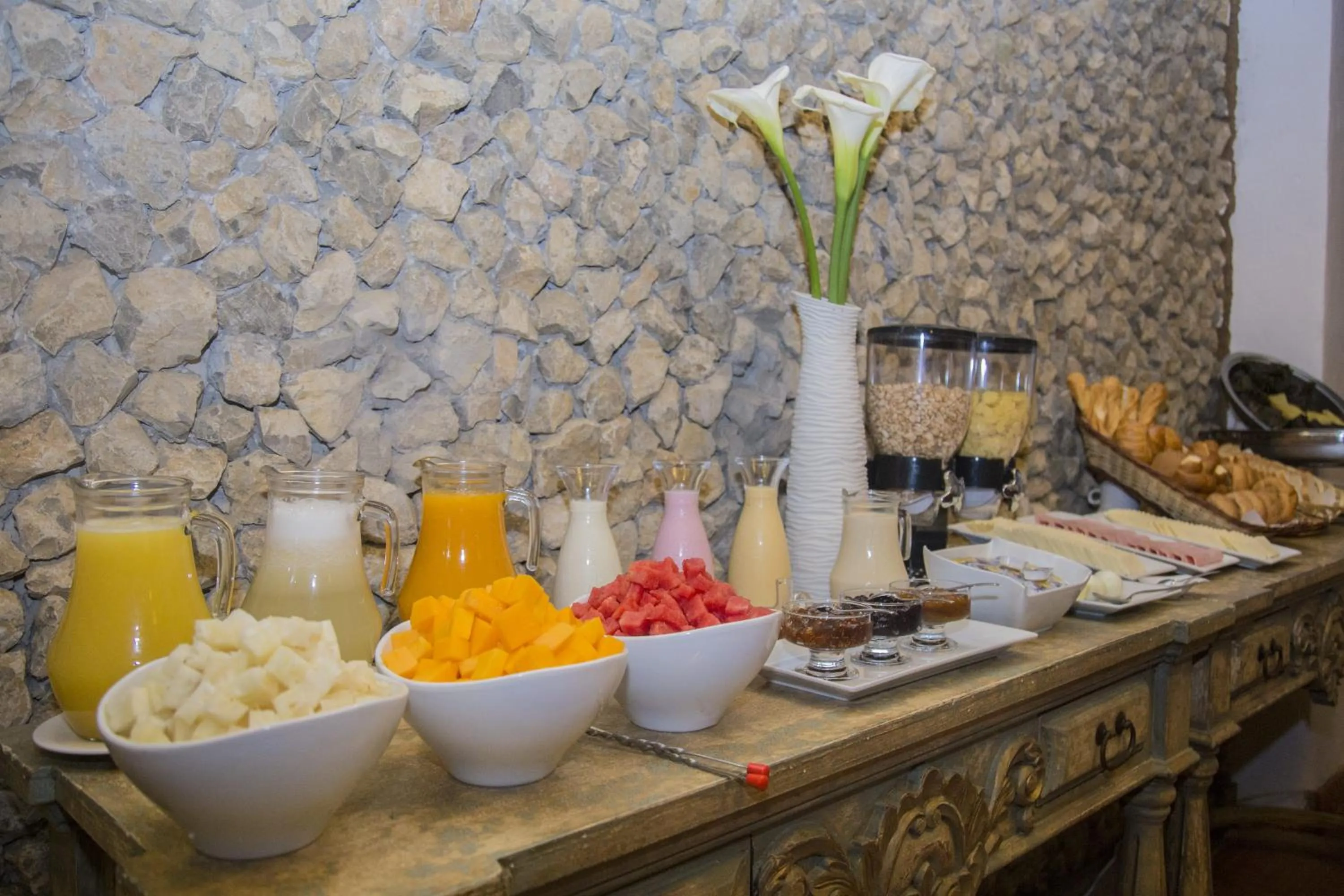 Breakfast in La Xalca Hotel - Asociado Casa Andina