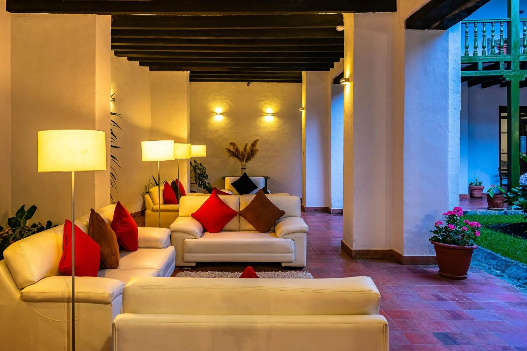Lobby or reception in La Xalca Hotel - Asociado Casa Andina