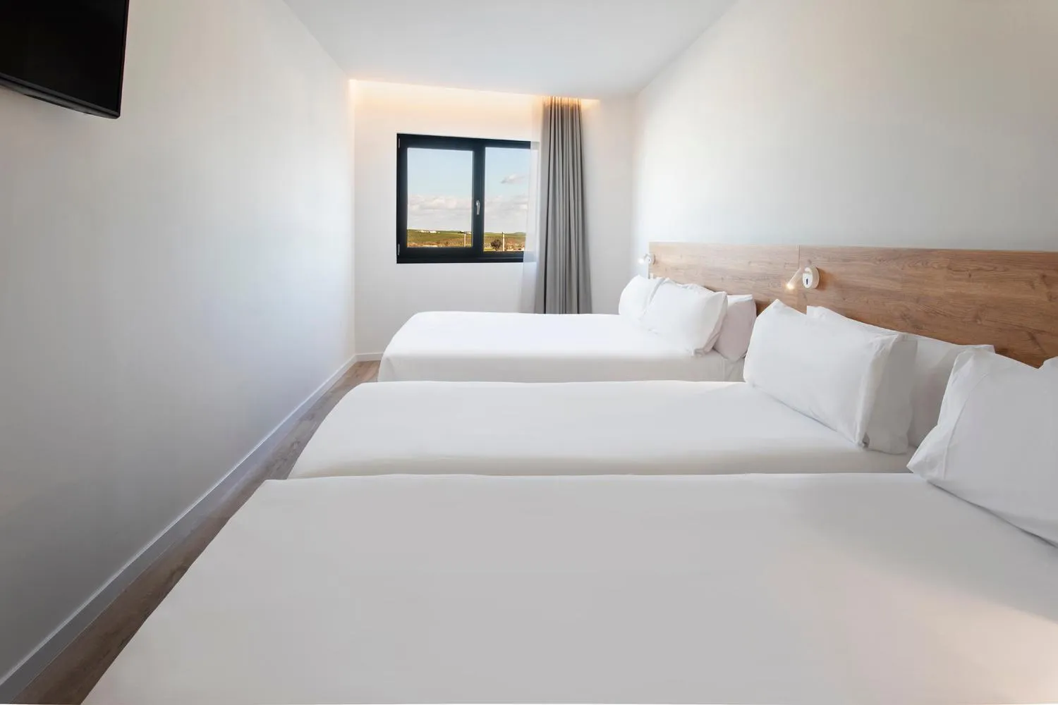 TV and multimedia, Bed in B&B HOTEL Écija