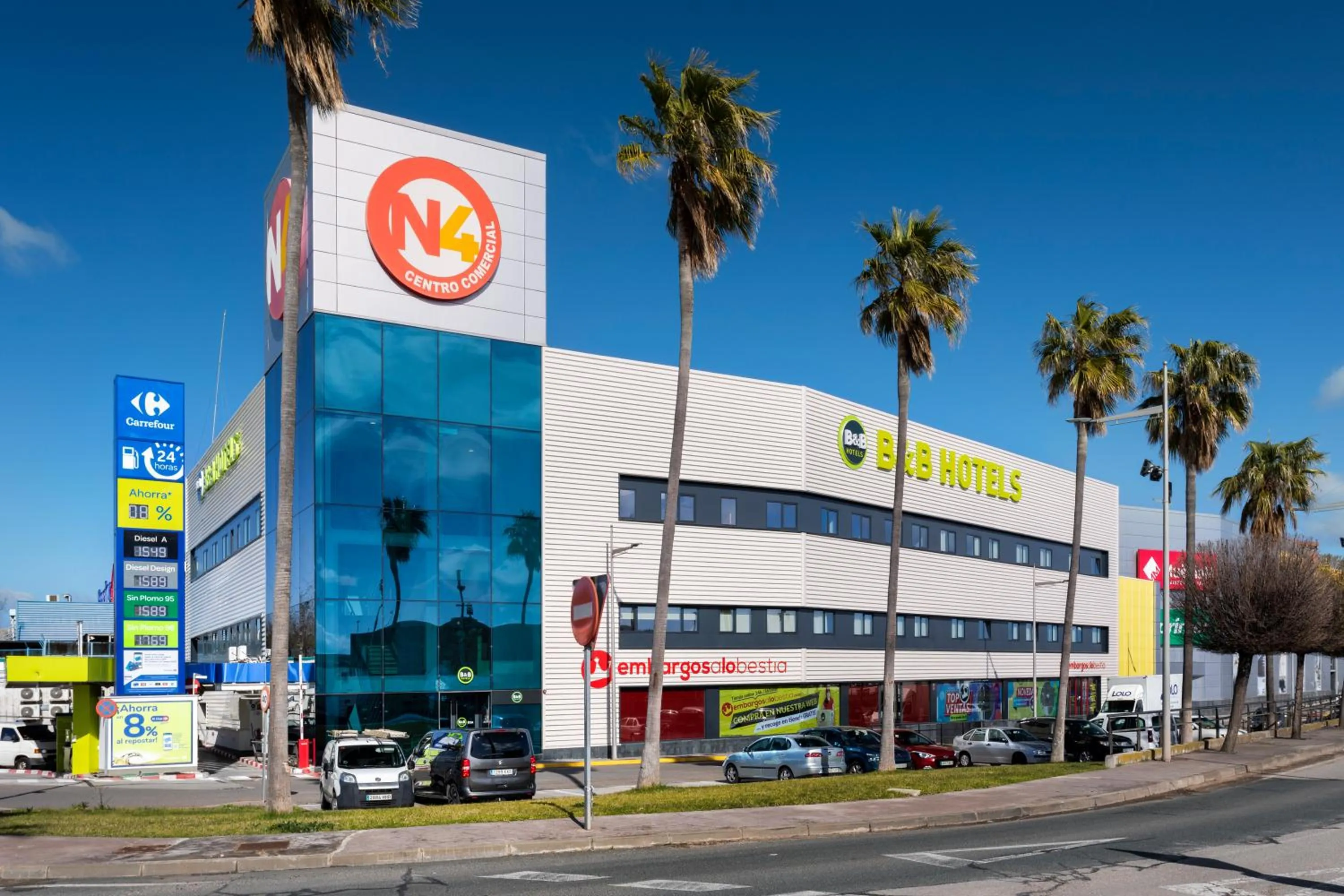 Property building in B&B HOTEL Écija