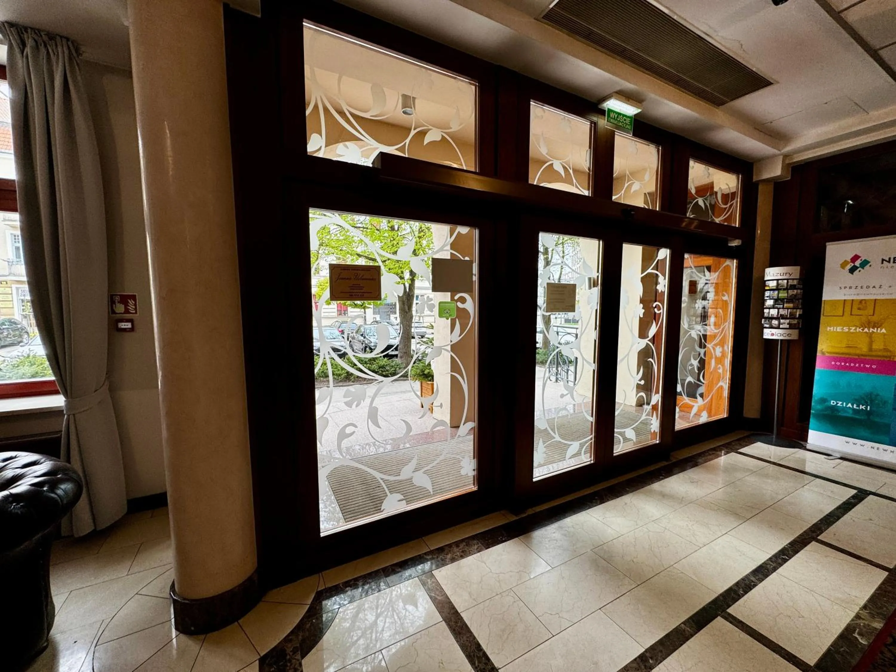 Facade/entrance, Bed in DK Dyplomat