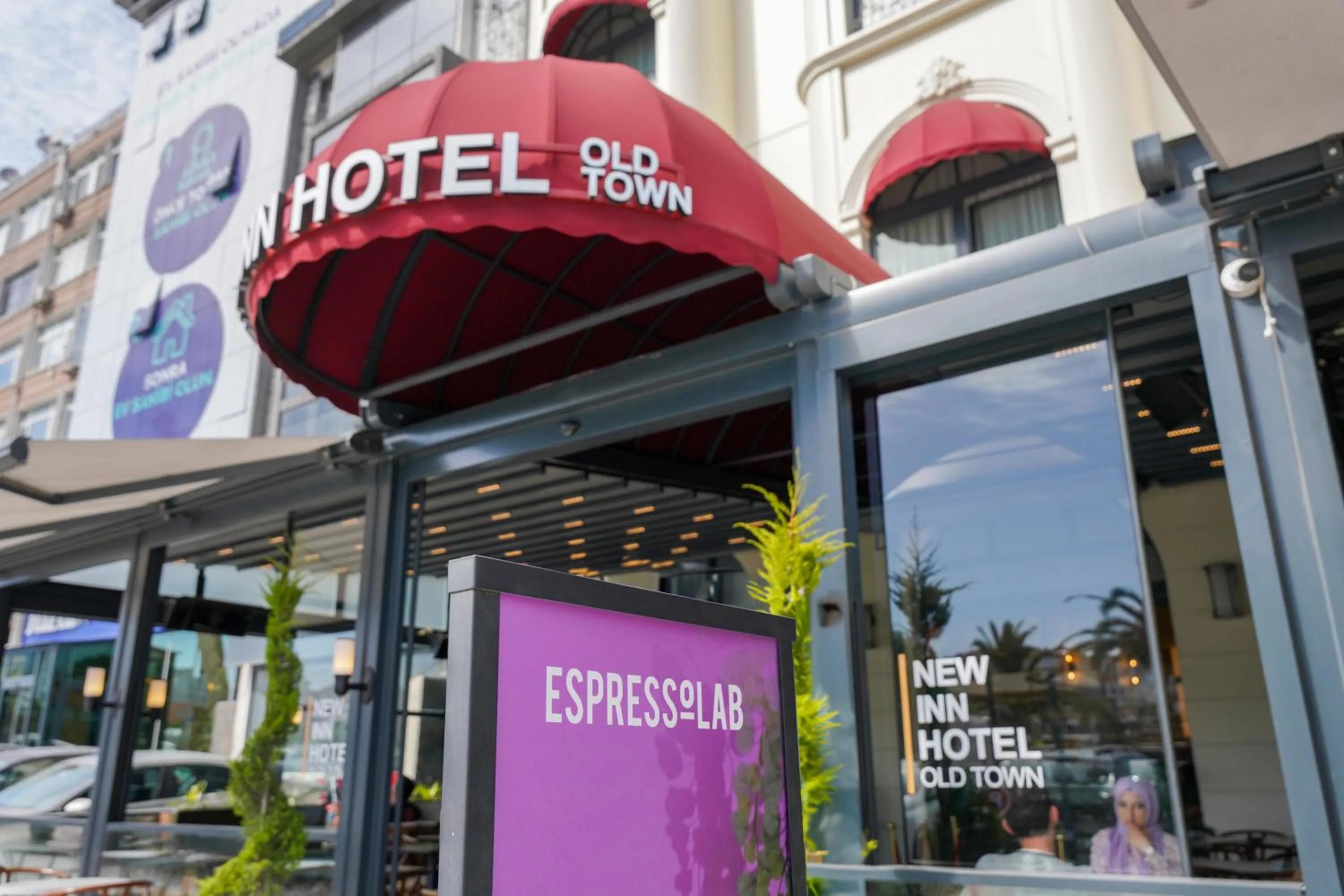 Property building in New Inn Hotel Old Town